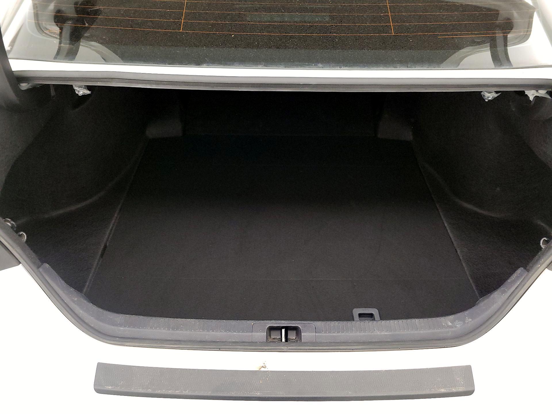 Thumbnail: 2024 Toyota Camry - 20