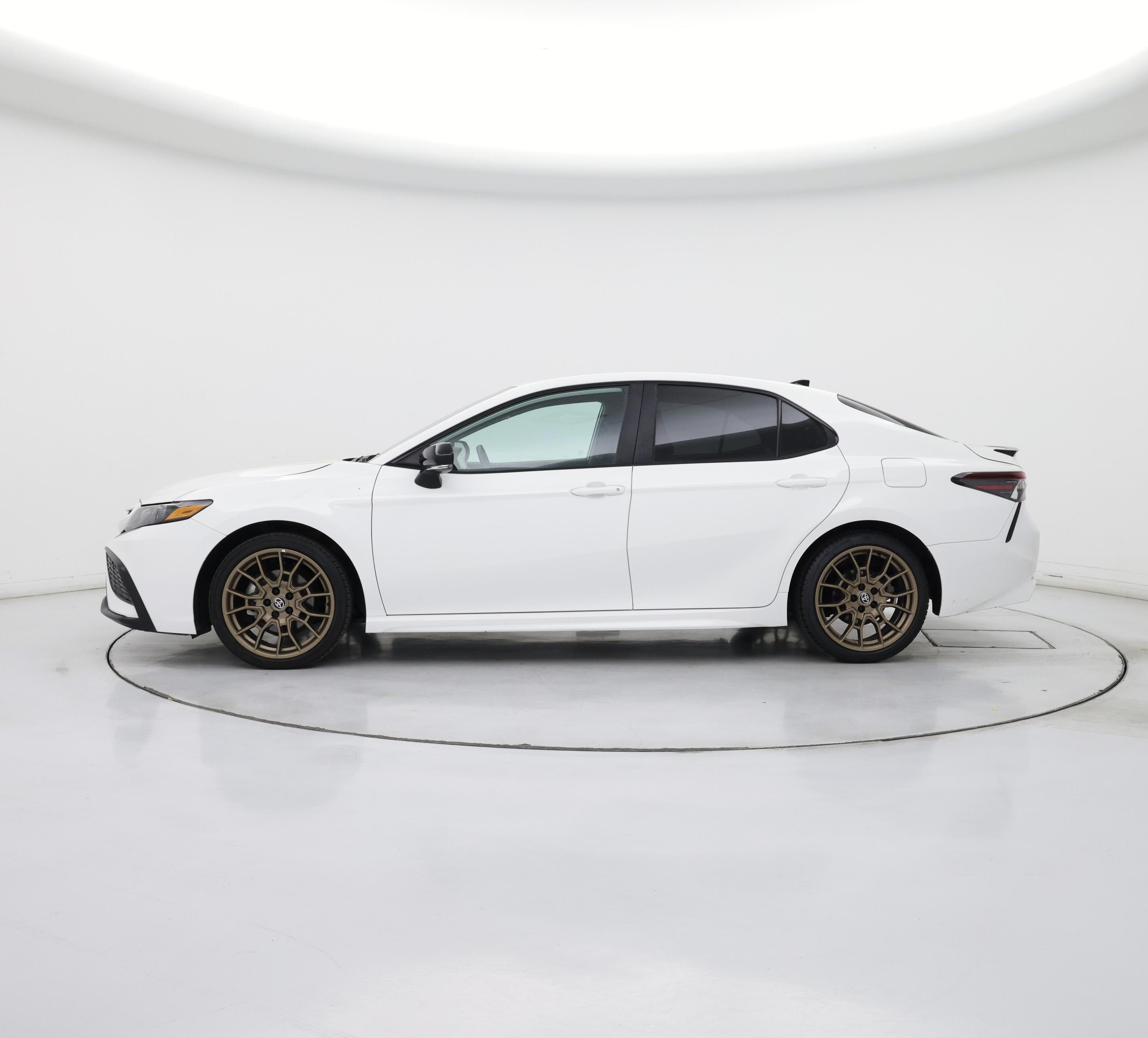 Thumbnail: 2024 Toyota Camry - 3