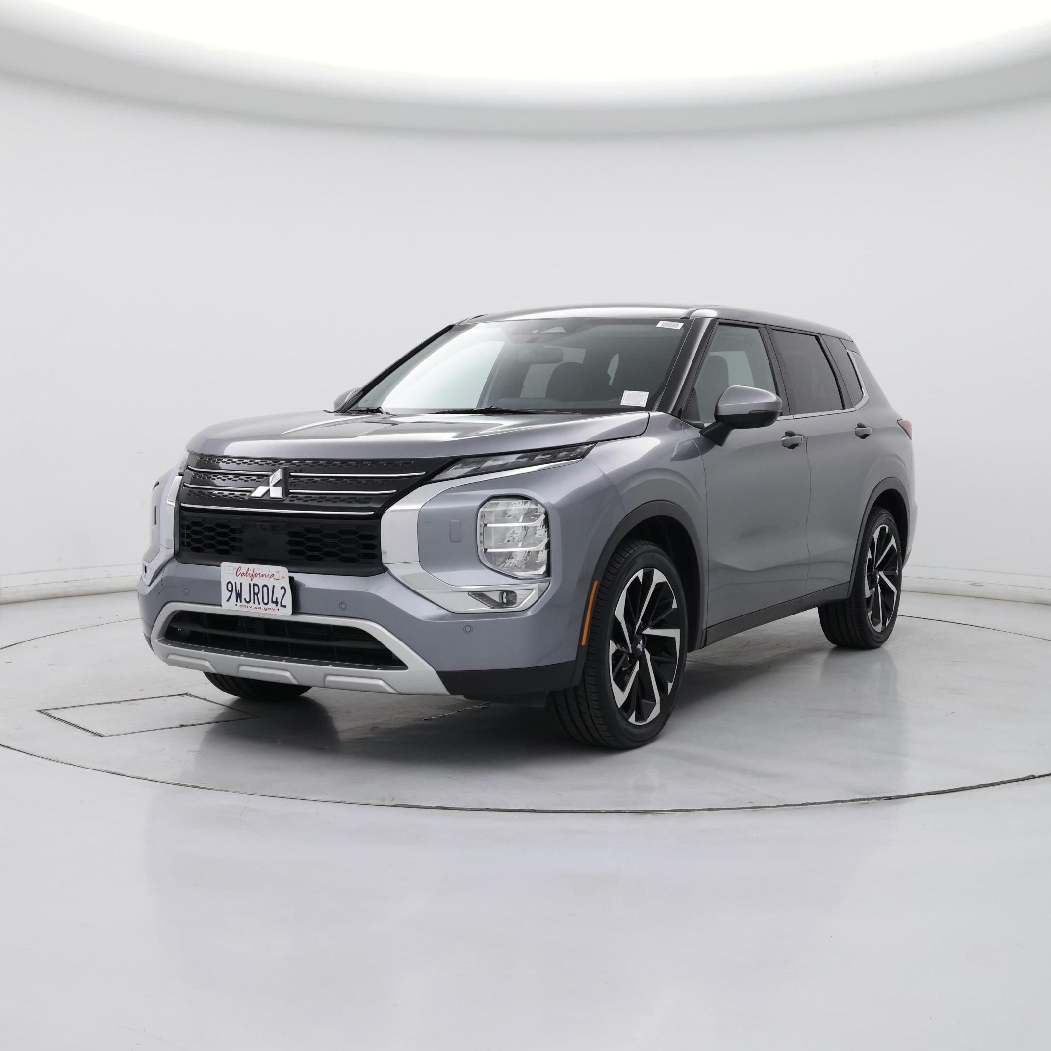 Thumbnail: 2024 Mitsubishi Outlander - 4
