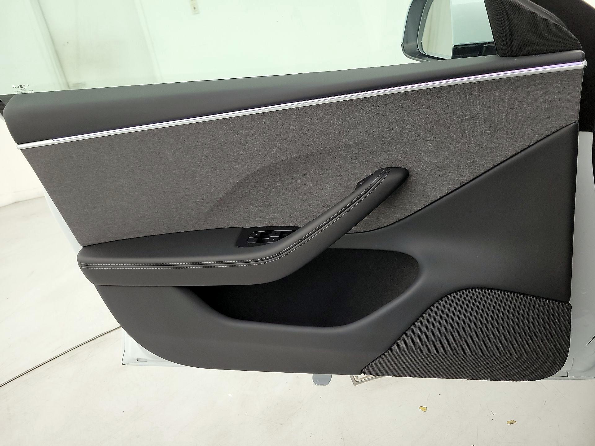 Thumbnail: 2025 Tesla Model 3 - 12