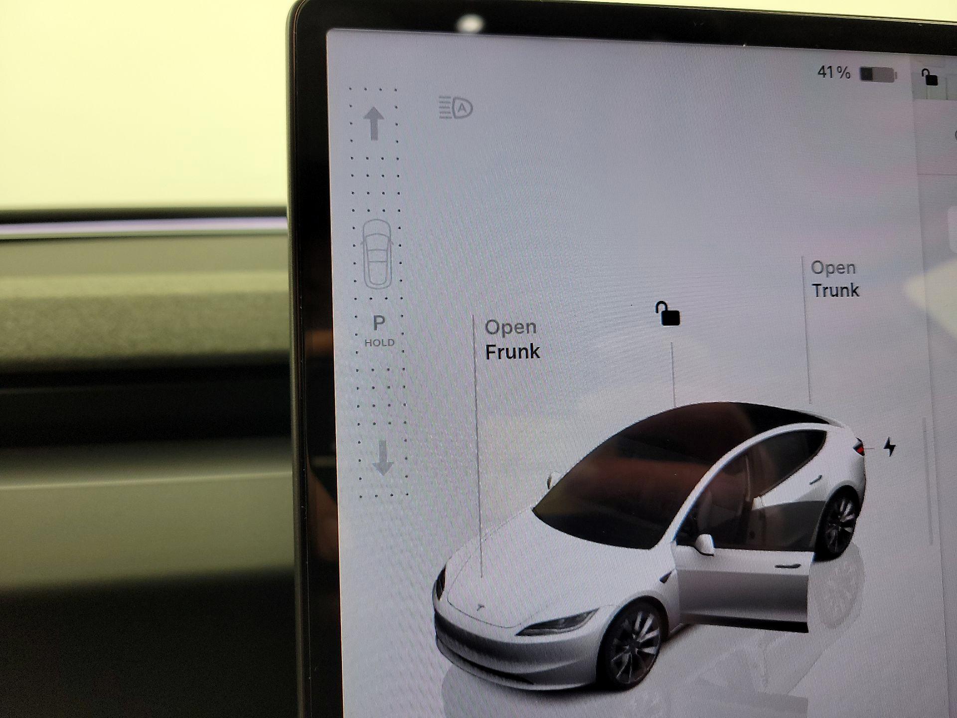 Thumbnail: 2025 Tesla Model 3 - 17