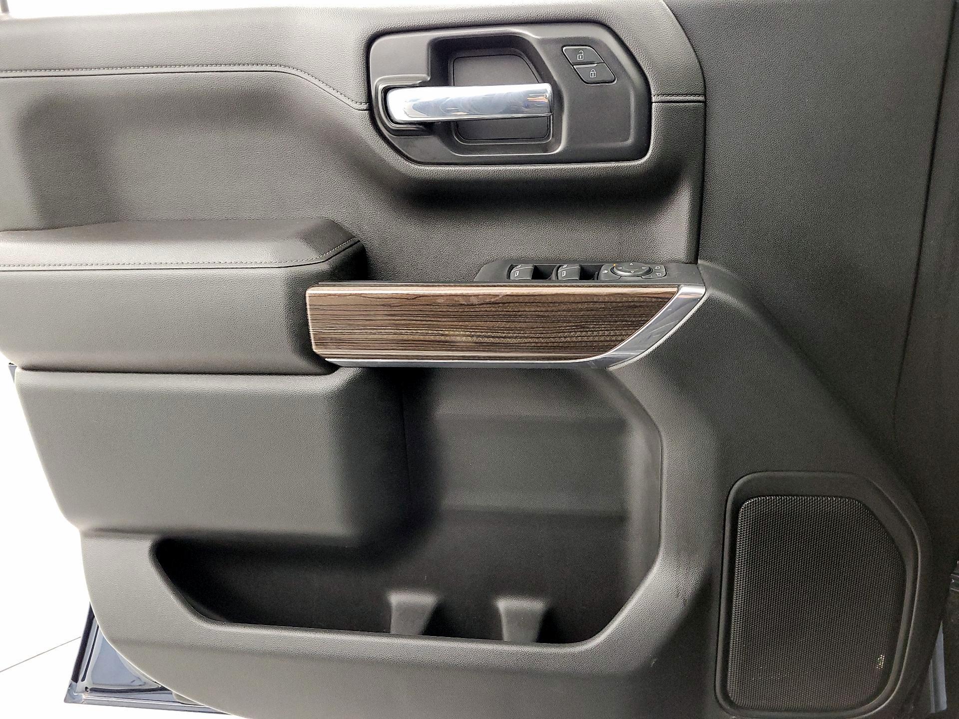 Thumbnail: 2021 Chevrolet Silverado 1500 - 12