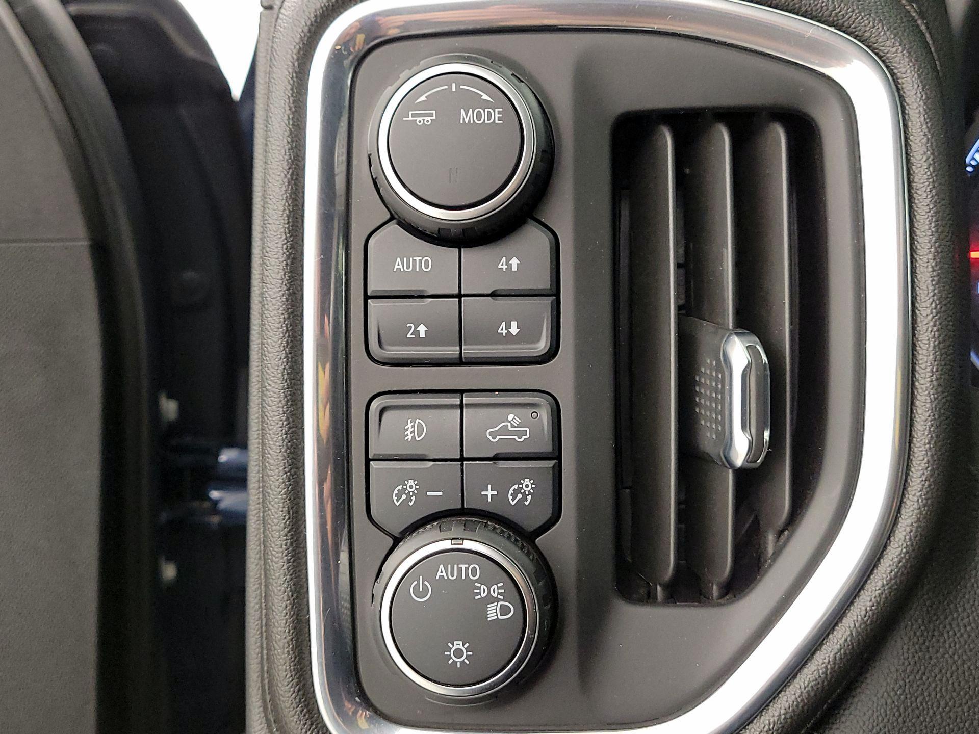 Thumbnail: 2021 Chevrolet Silverado 1500 - 13