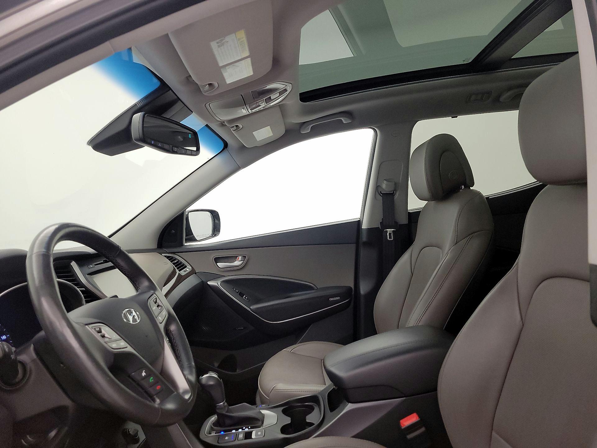 Thumbnail: 2017 Hyundai Santa Fe - 20