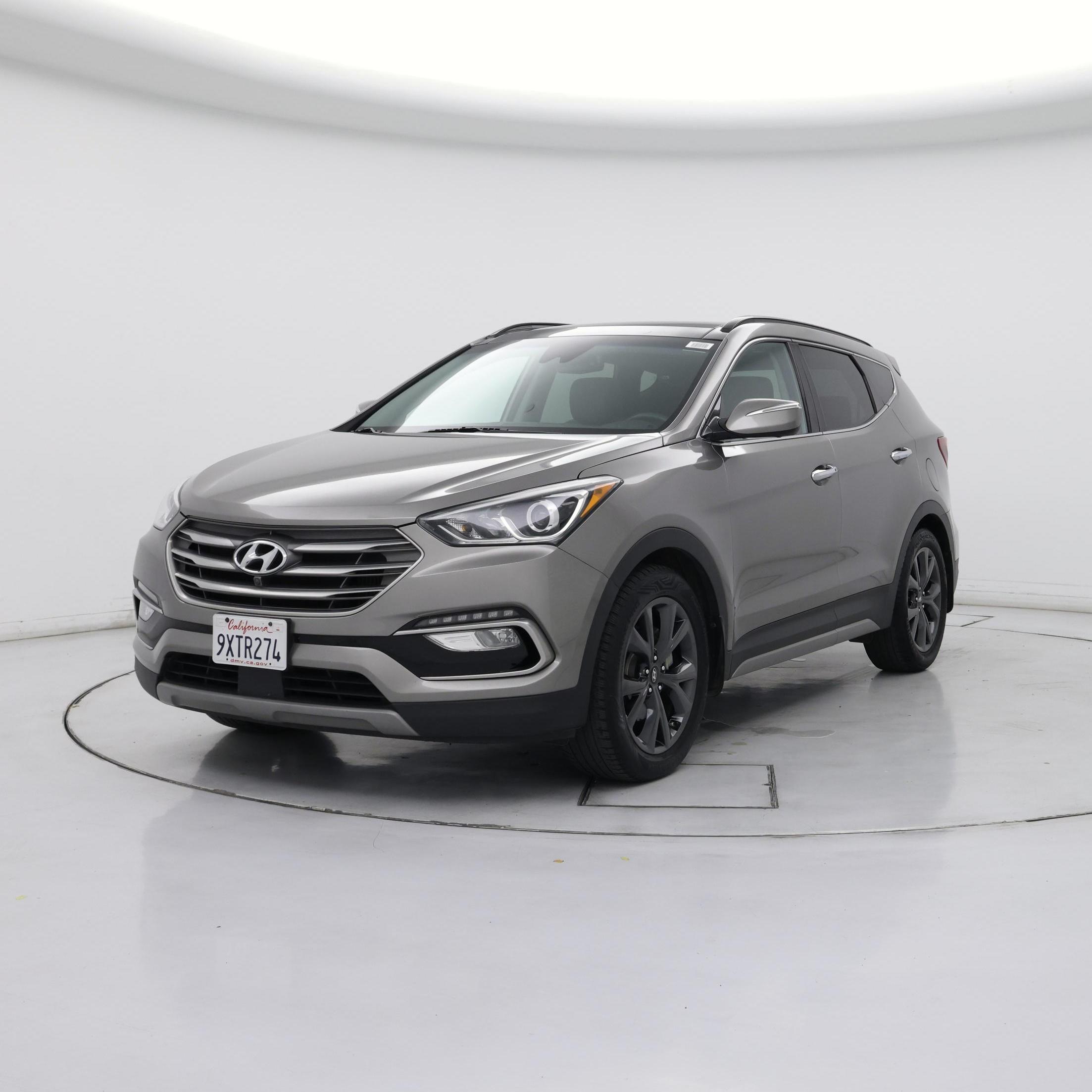 Thumbnail: 2017 Hyundai Santa Fe - 4