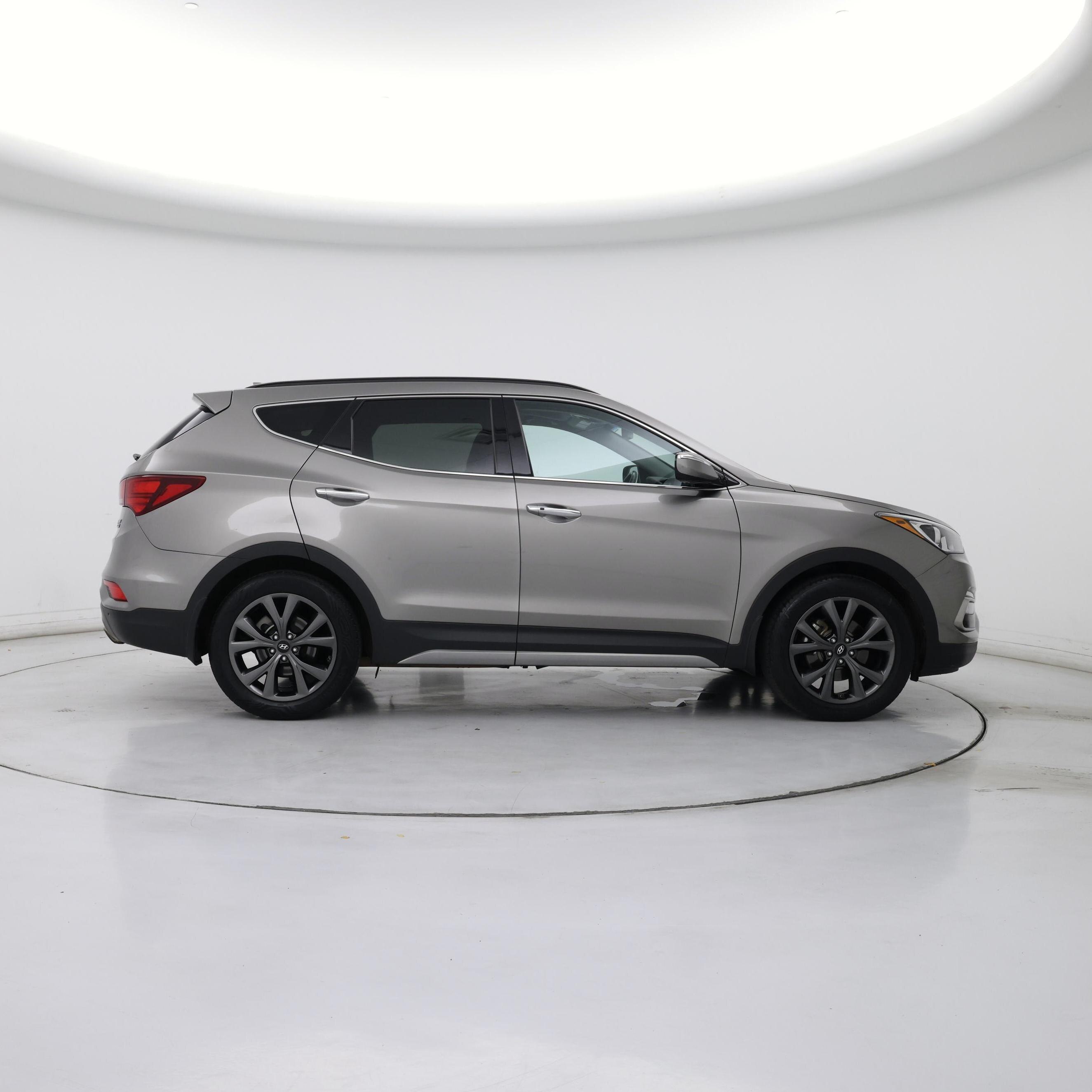 Thumbnail: 2017 Hyundai Santa Fe - 7