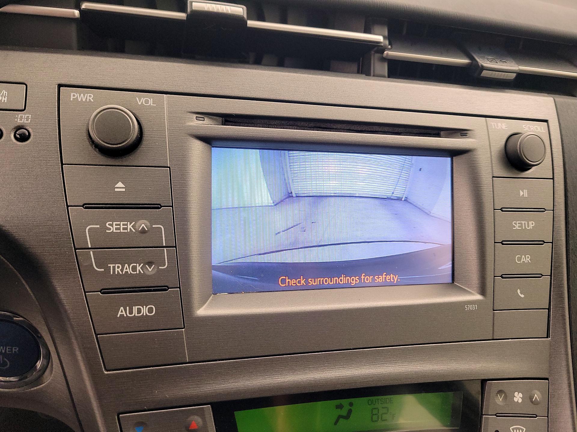 Thumbnail: 2015 Toyota Prius - 14