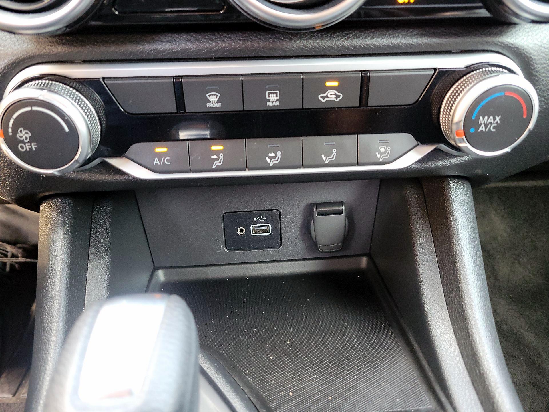 Thumbnail: 2021 Nissan Sentra - 16
