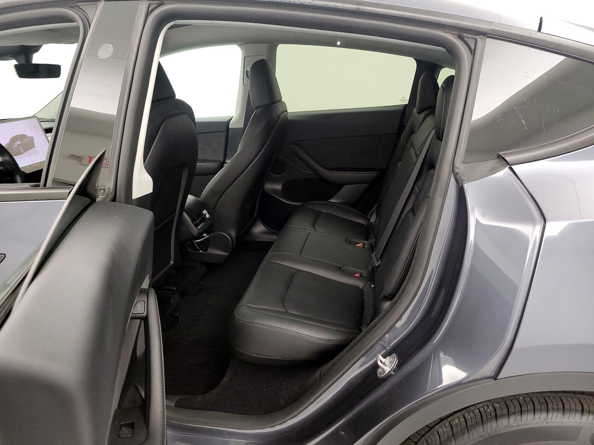 Thumbnail: 2023 Tesla Model Y - 16