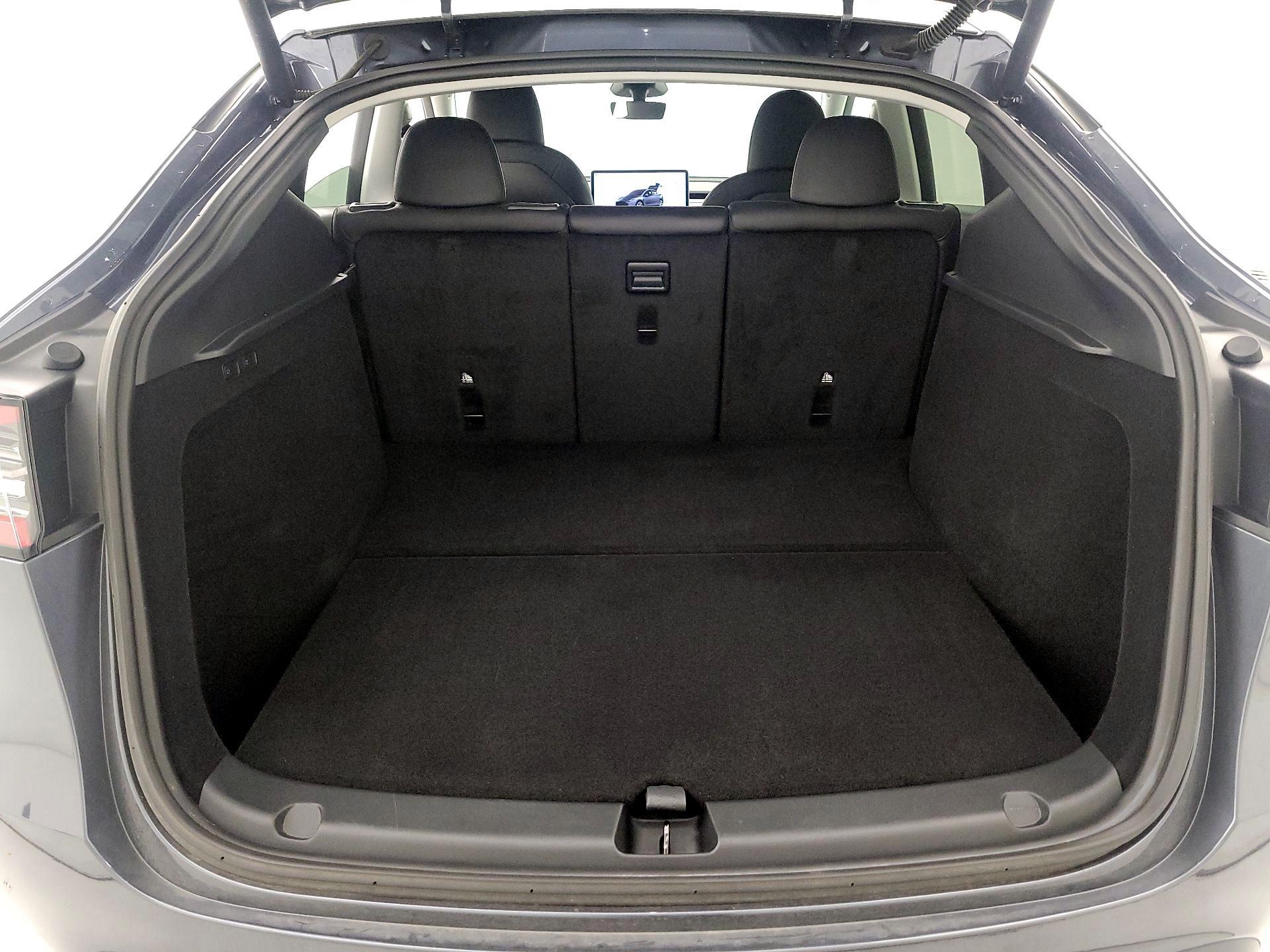 Thumbnail: 2023 Tesla Model Y - 17