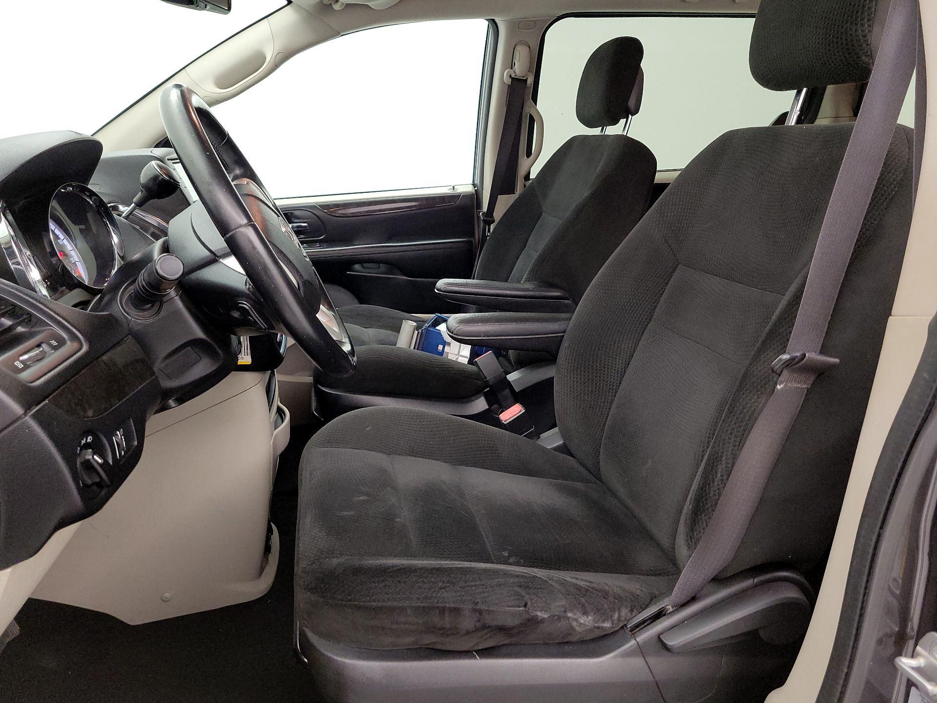Thumbnail: 2017 Dodge Grand Caravan - 11