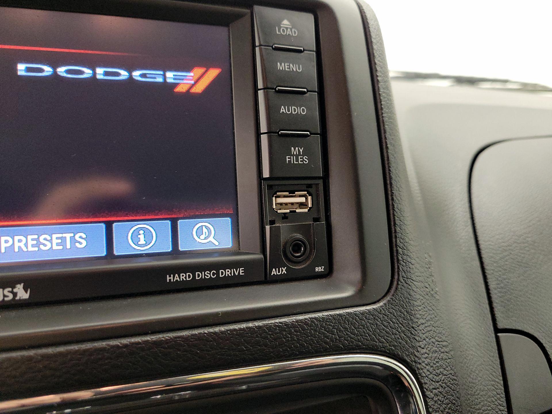 Thumbnail: 2017 Dodge Grand Caravan - 18