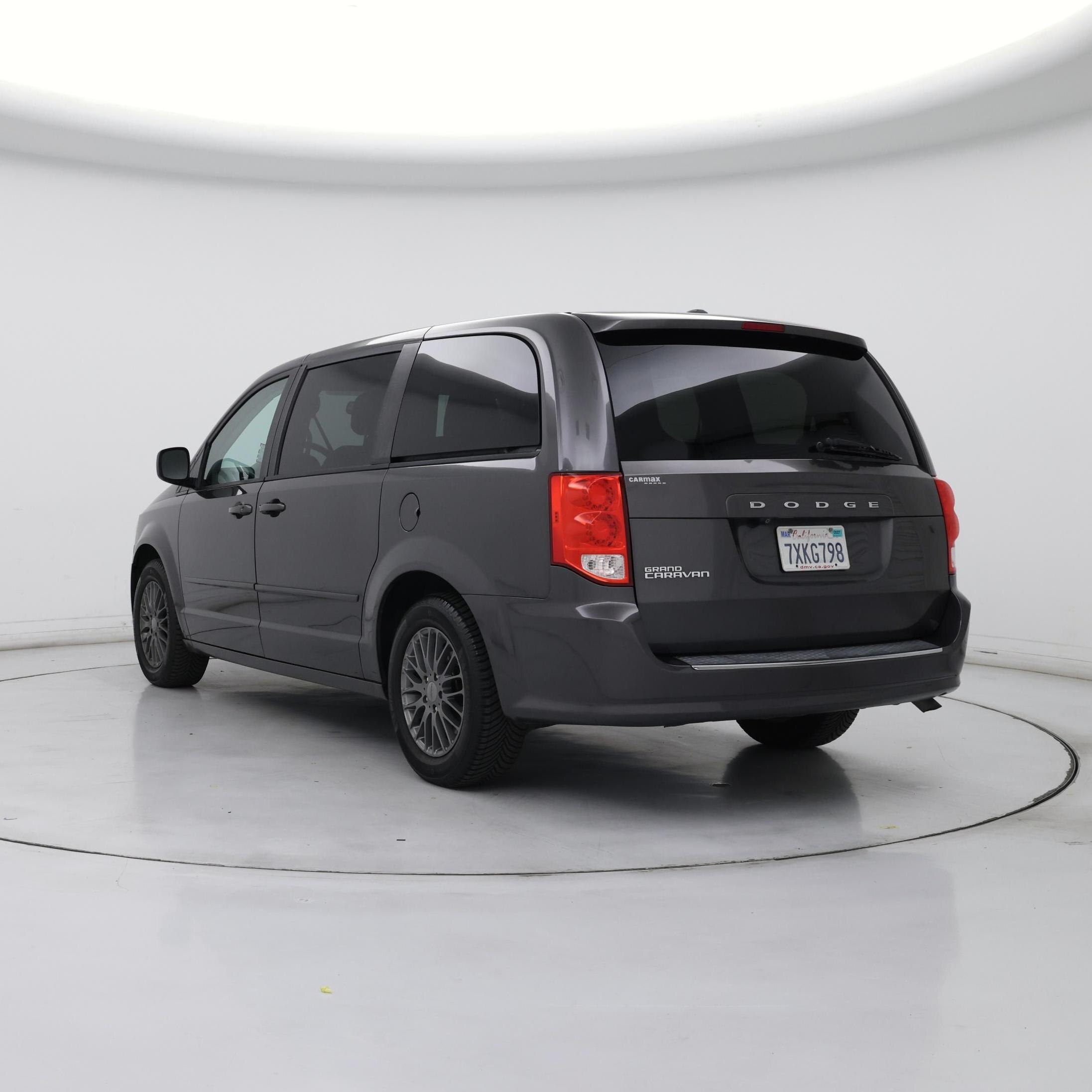 Thumbnail: 2017 Dodge Grand Caravan - 2