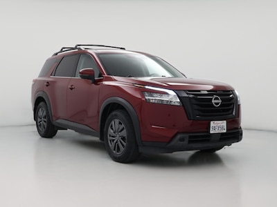2022 Nissan Pathfinder SV