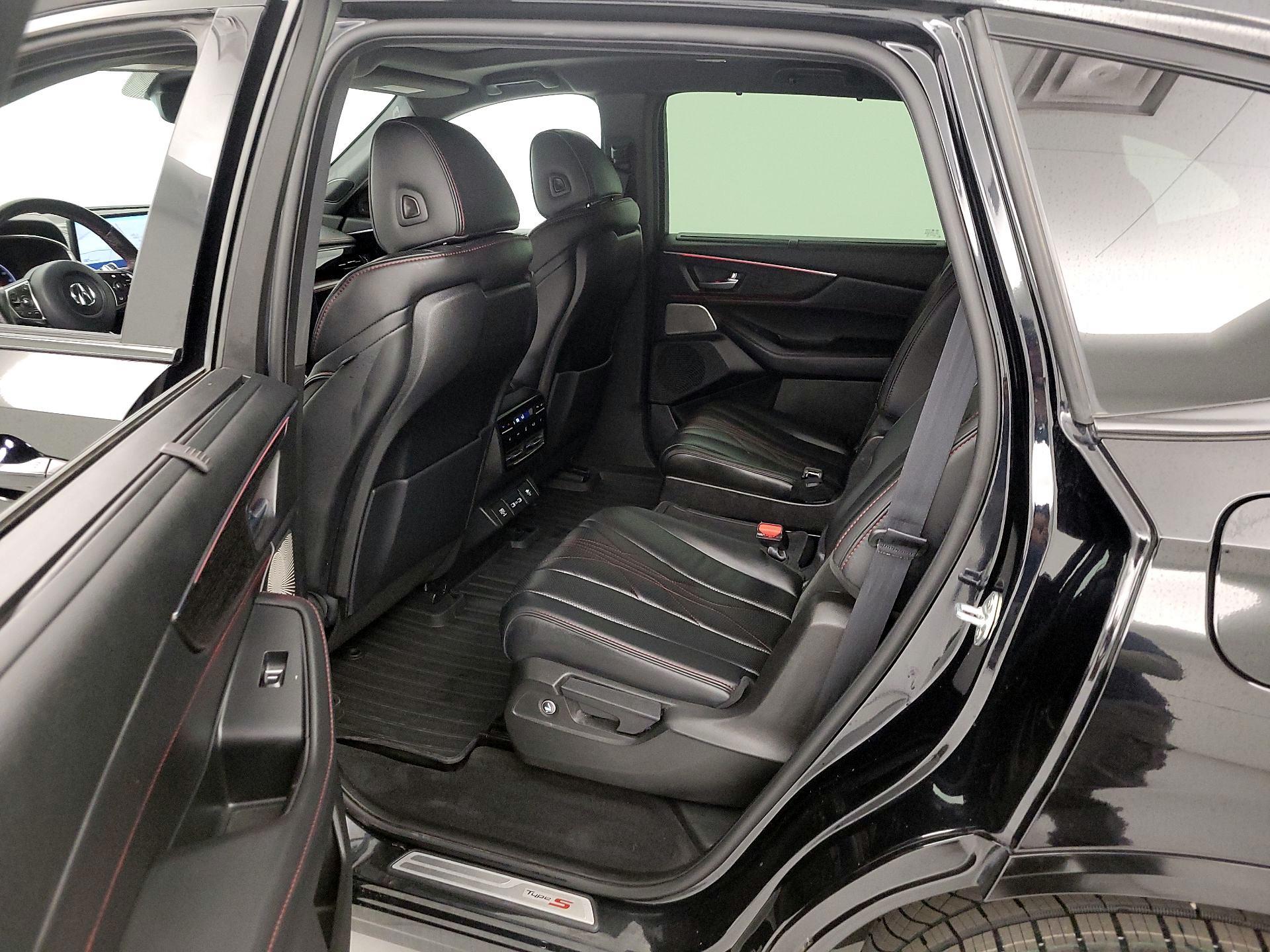Thumbnail: 2023 Acura MDX - 20
