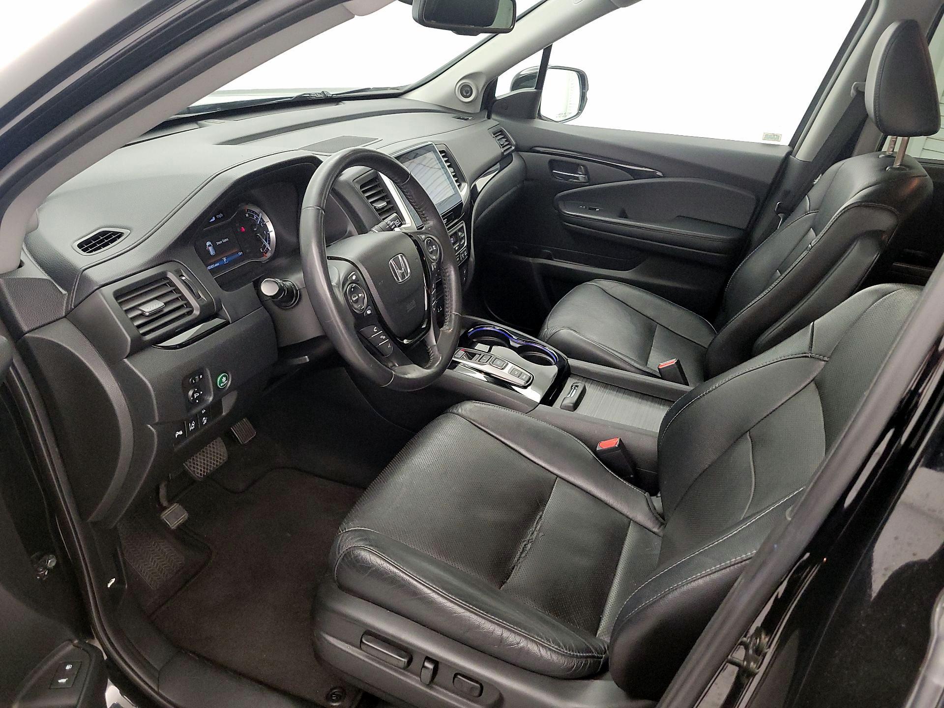 Thumbnail: 2016 Honda Pilot - 11