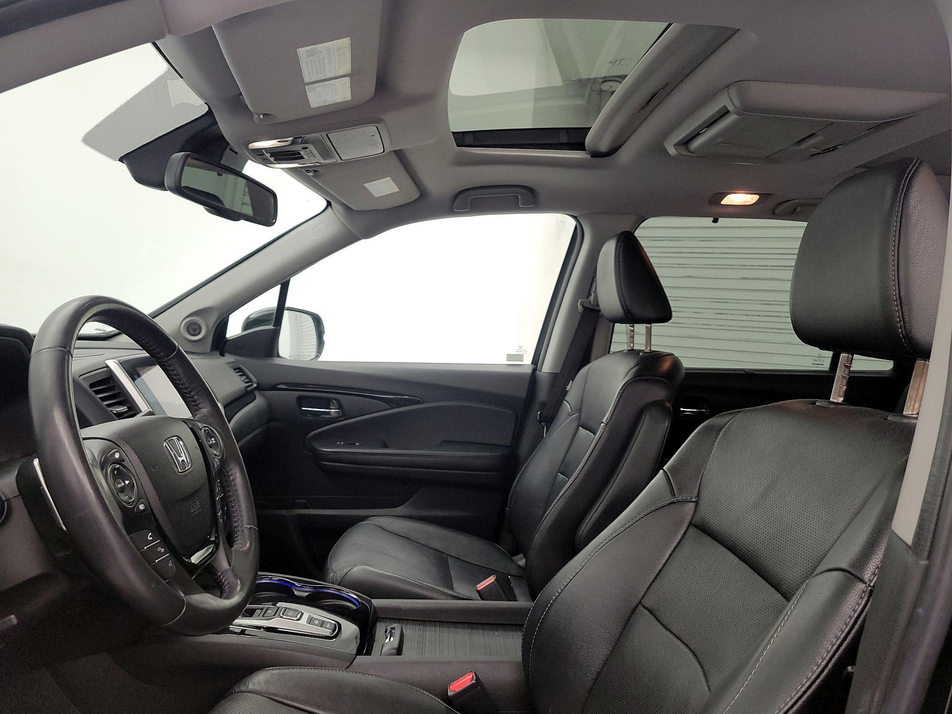 Thumbnail: 2016 Honda Pilot - 19