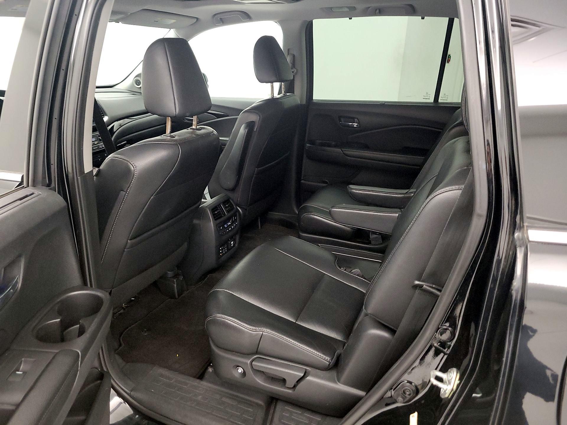 Thumbnail: 2016 Honda Pilot - 20