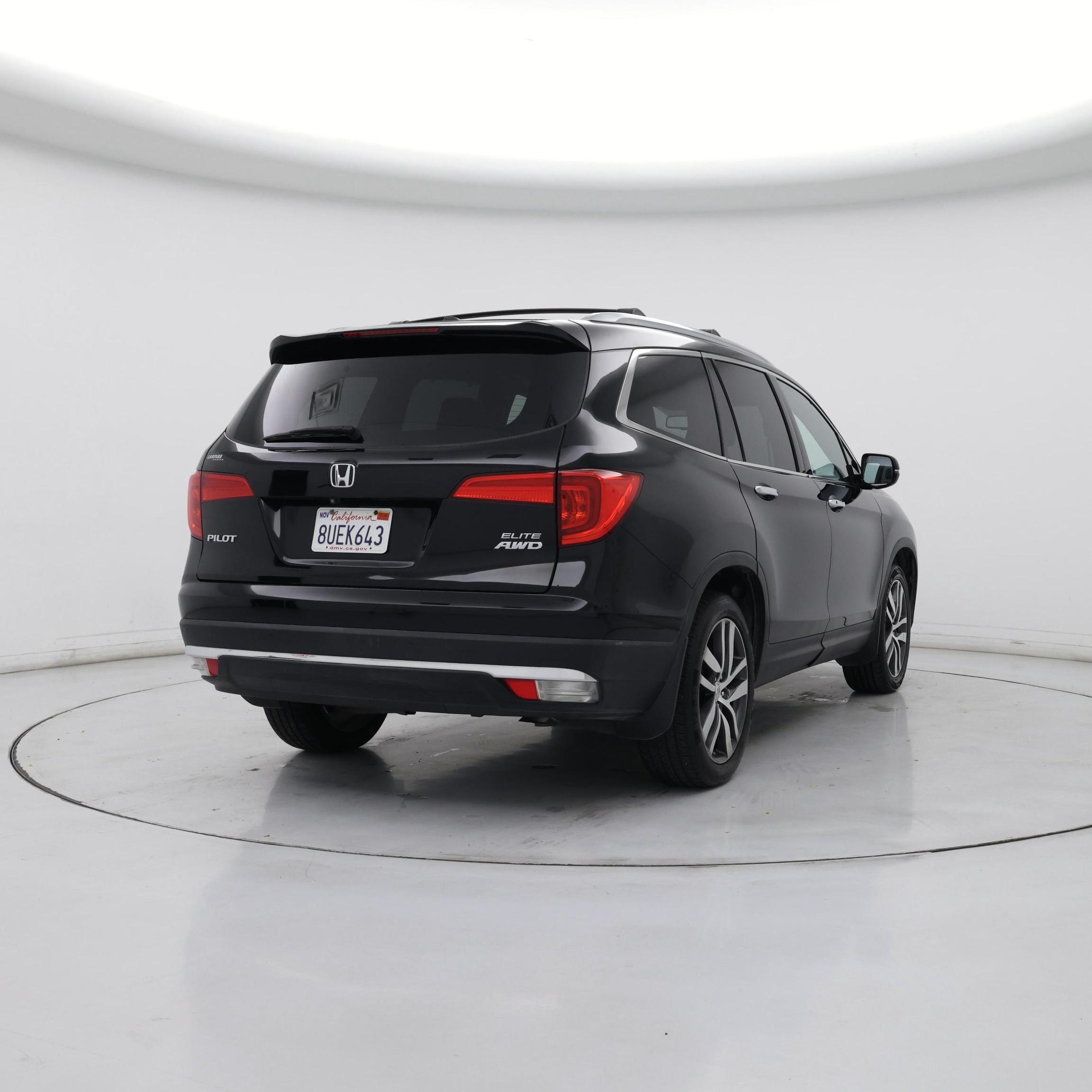 Thumbnail: 2016 Honda Pilot - 8