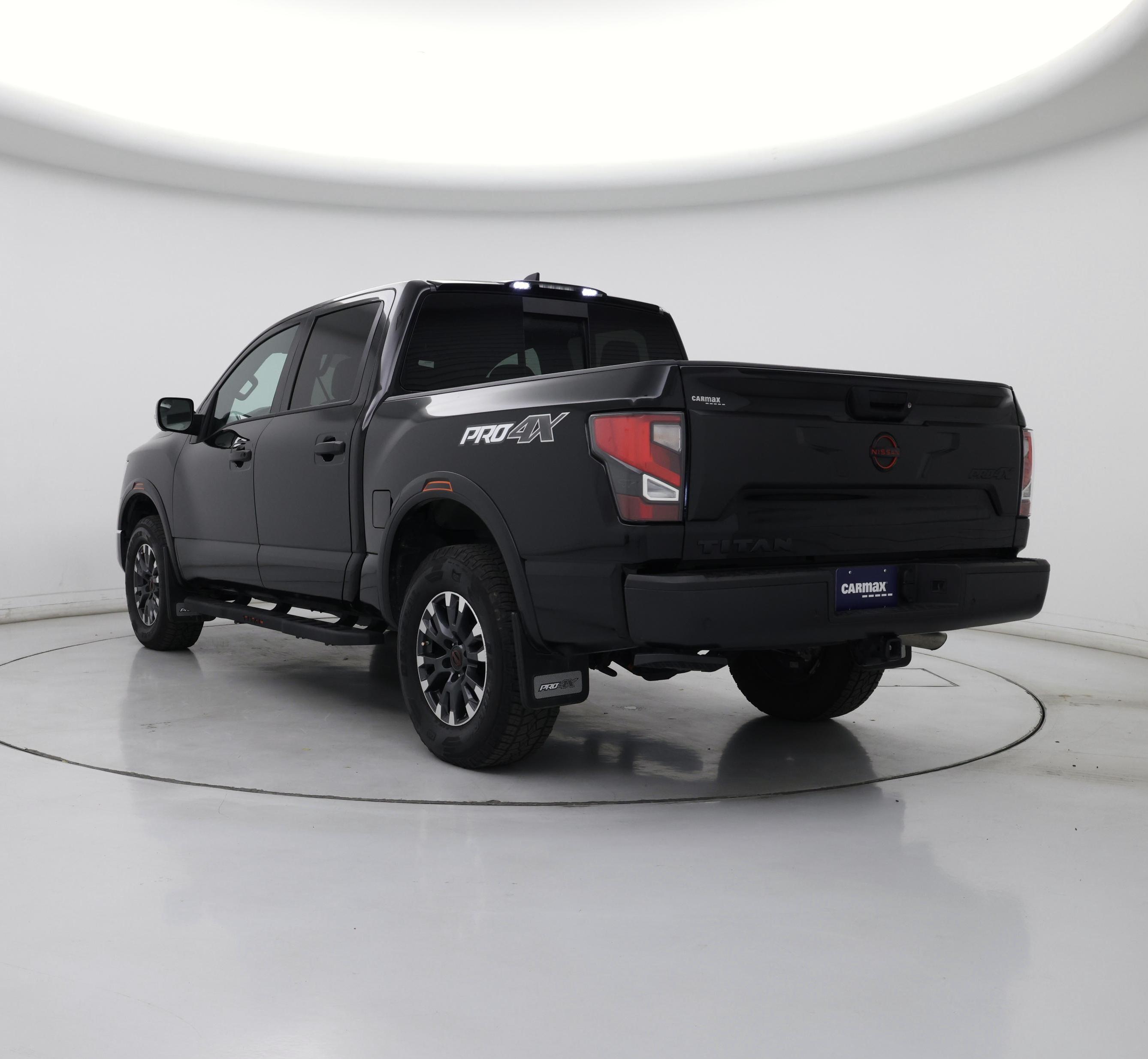 Thumbnail: 2024 Nissan Titan - 2