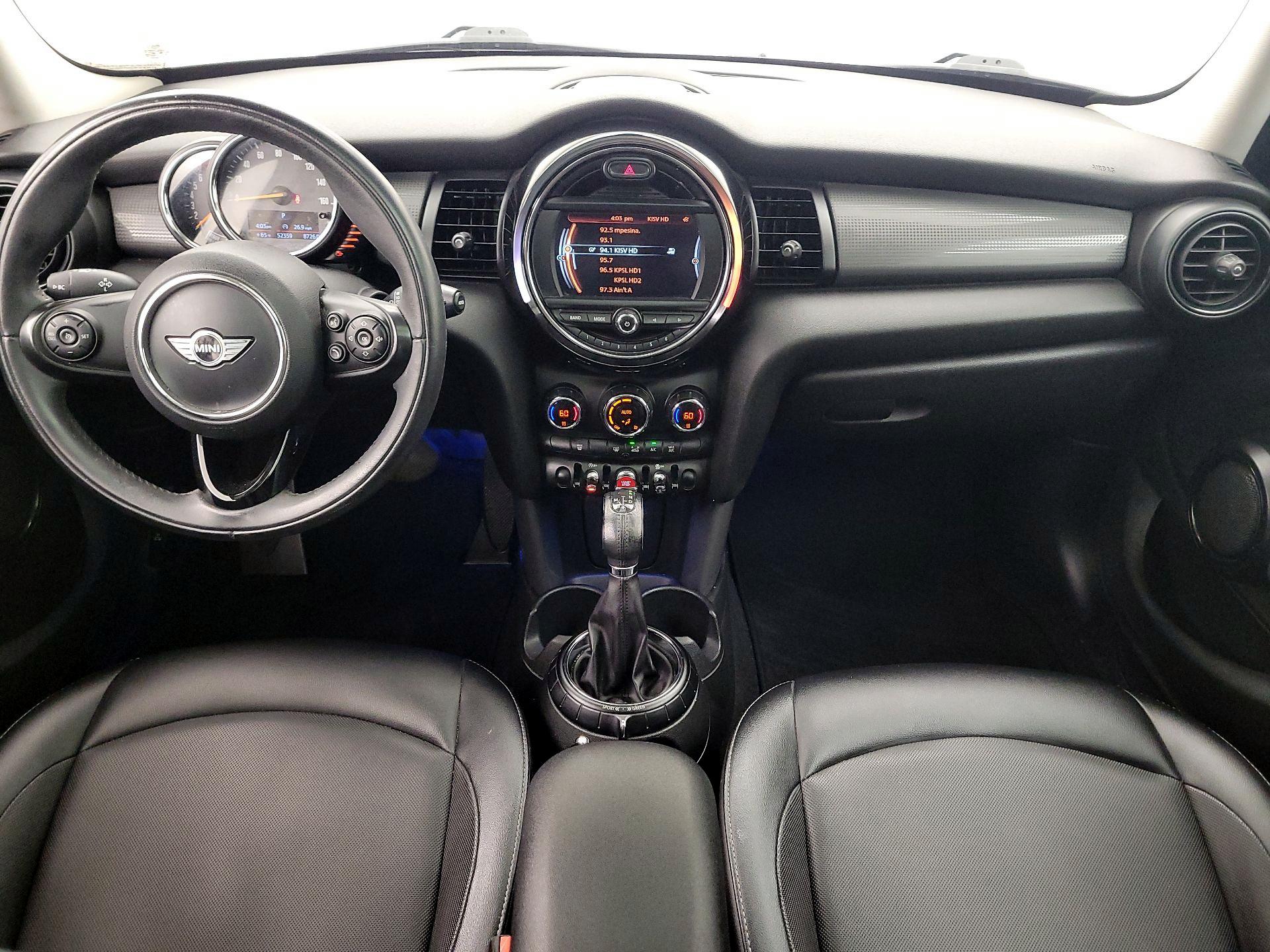 Thumbnail: 2016 MINI Cooper Hardtop - 9