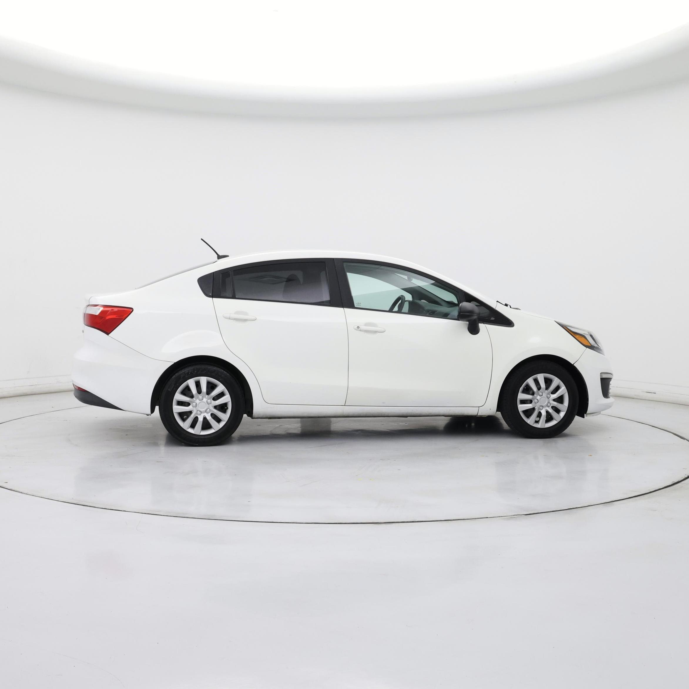 Thumbnail: 2017 Kia Rio - 7