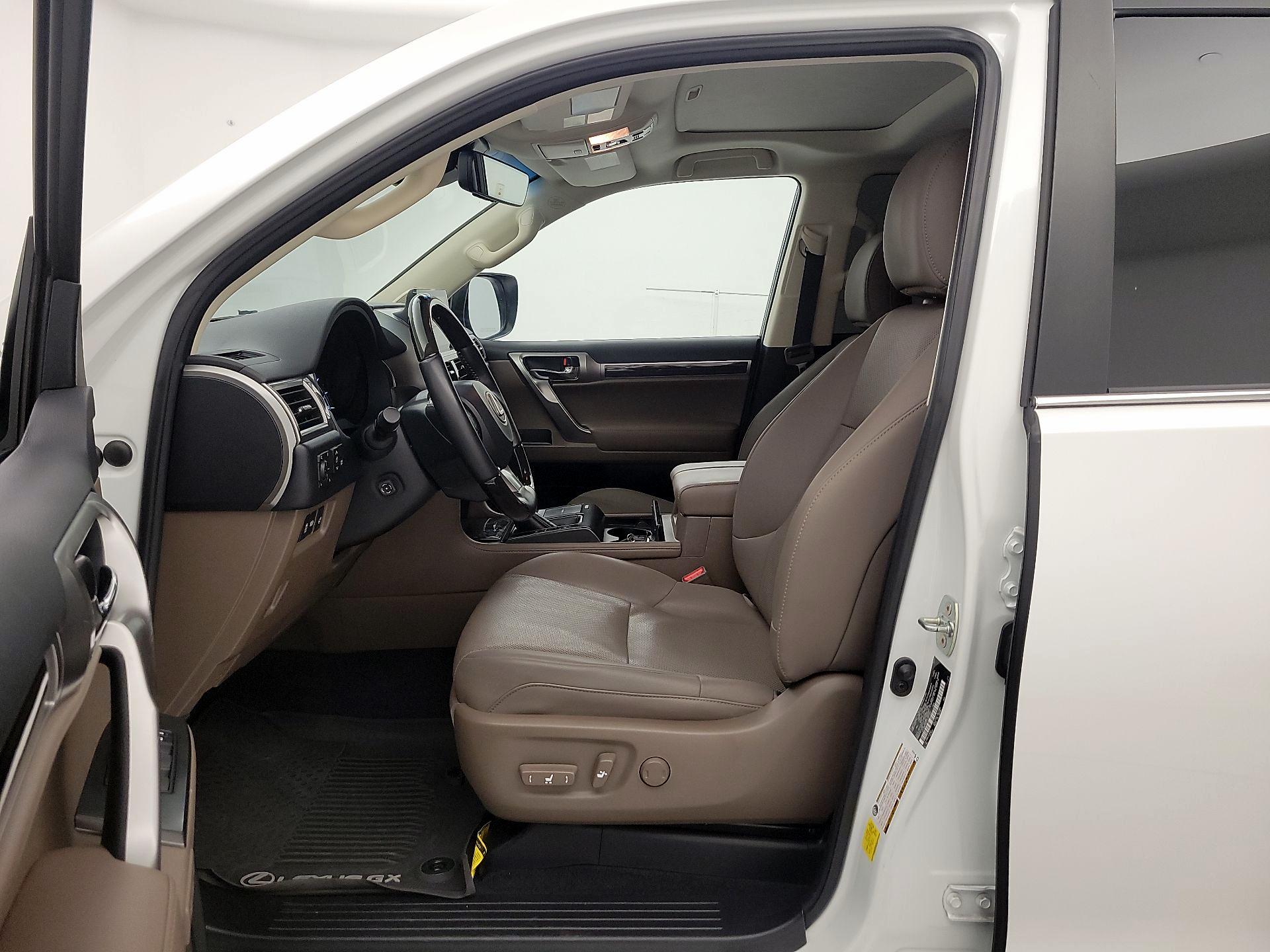 Thumbnail: 2023 Lexus GX - 11