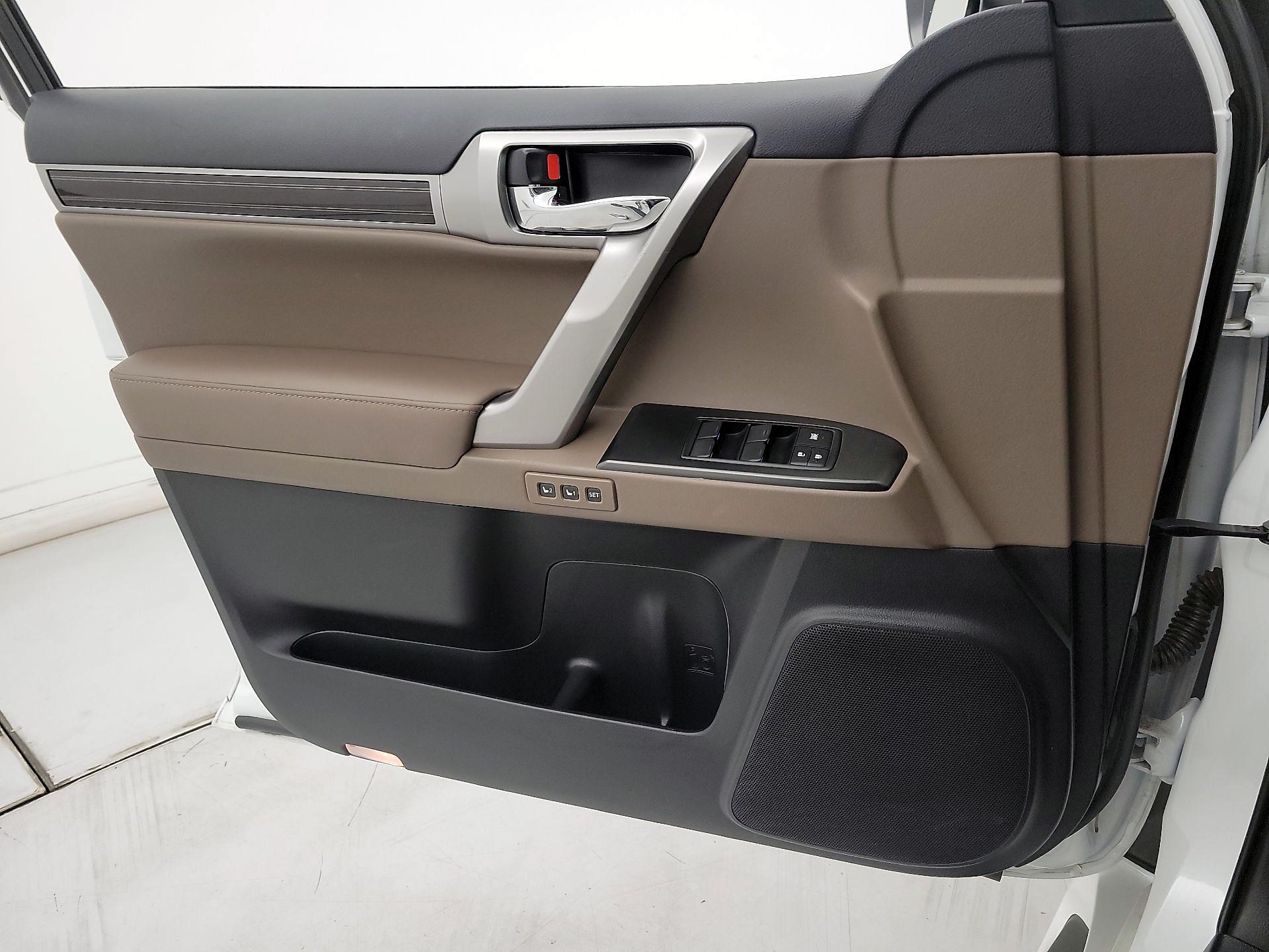 Thumbnail: 2023 Lexus GX - 12