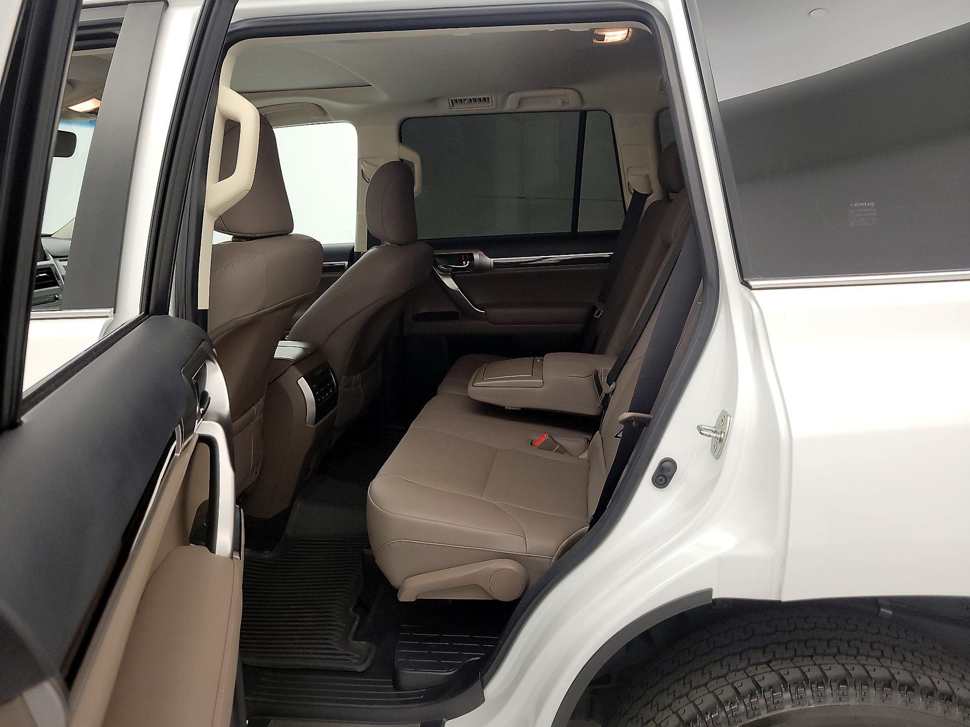 Thumbnail: 2023 Lexus GX - 16