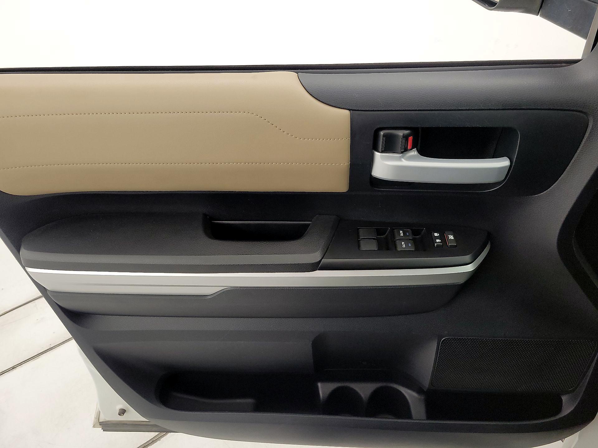 Thumbnail: 2015 Toyota Tundra - 12