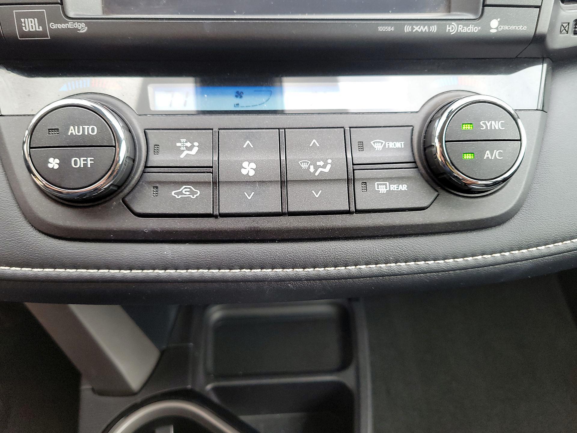 Thumbnail: 2016 Toyota RAV4 - 16