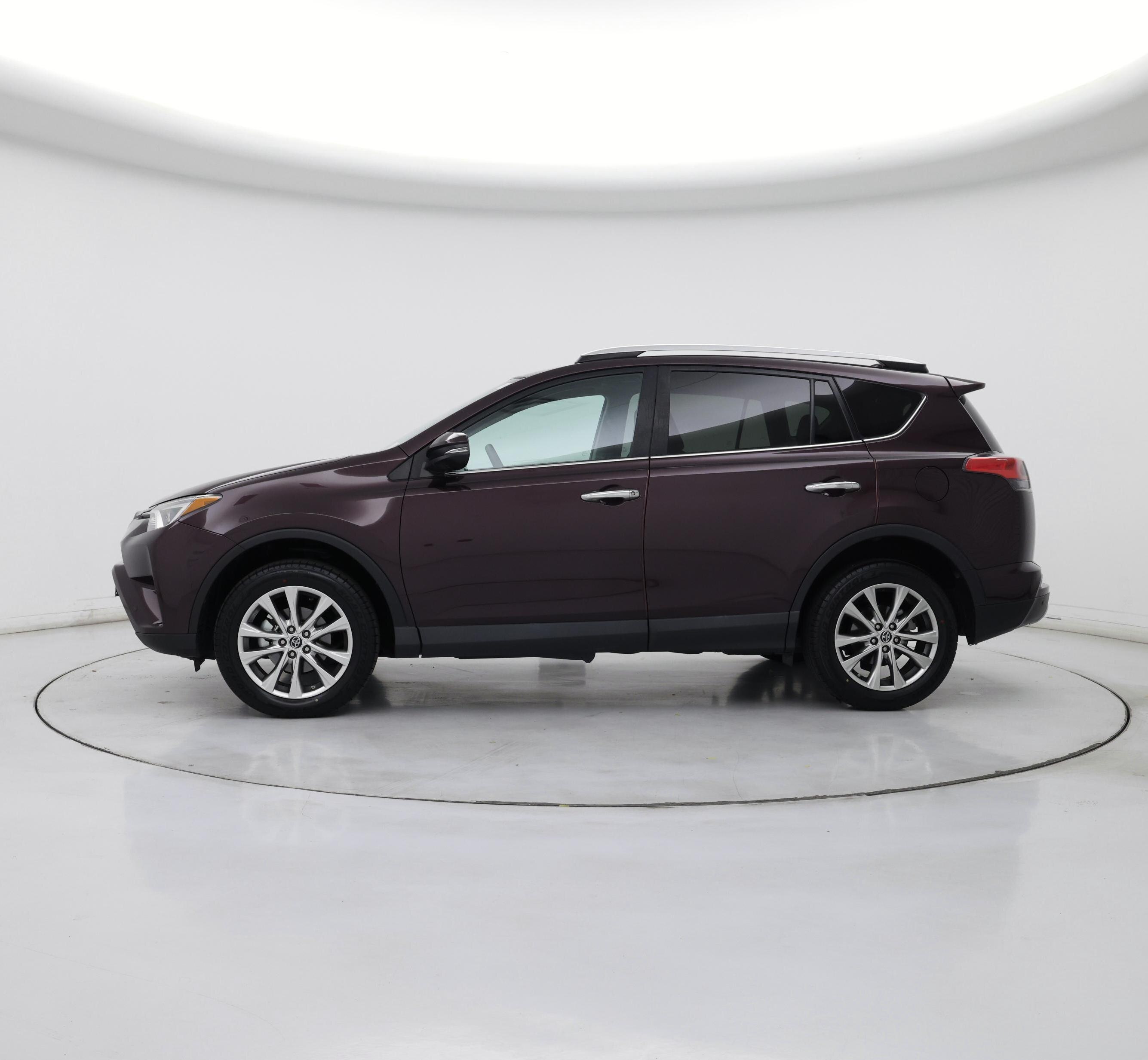 Thumbnail: 2016 Toyota RAV4 - 3