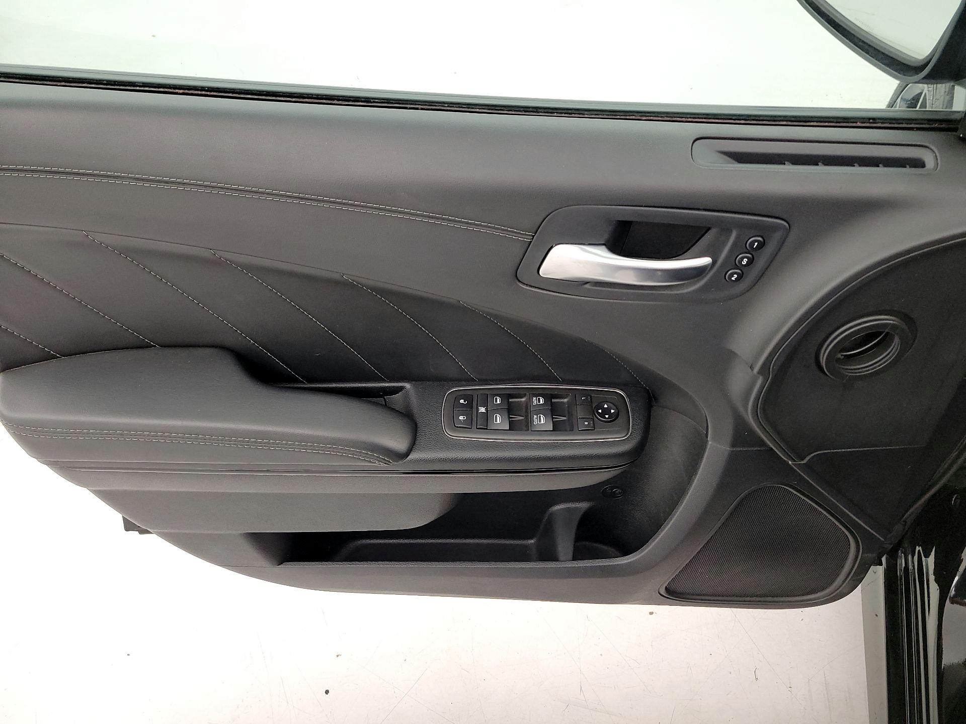 Thumbnail: 2021 Dodge Charger - 12