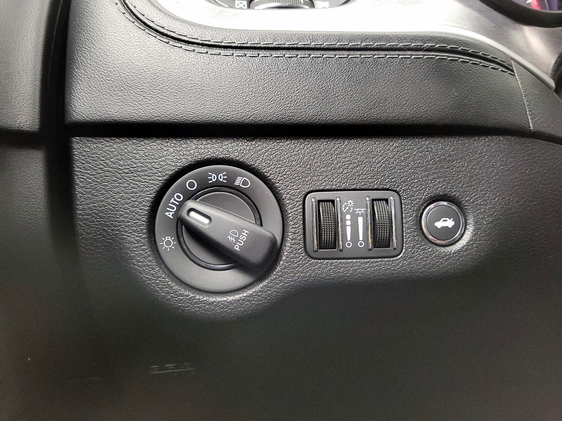 Thumbnail: 2021 Dodge Charger - 13