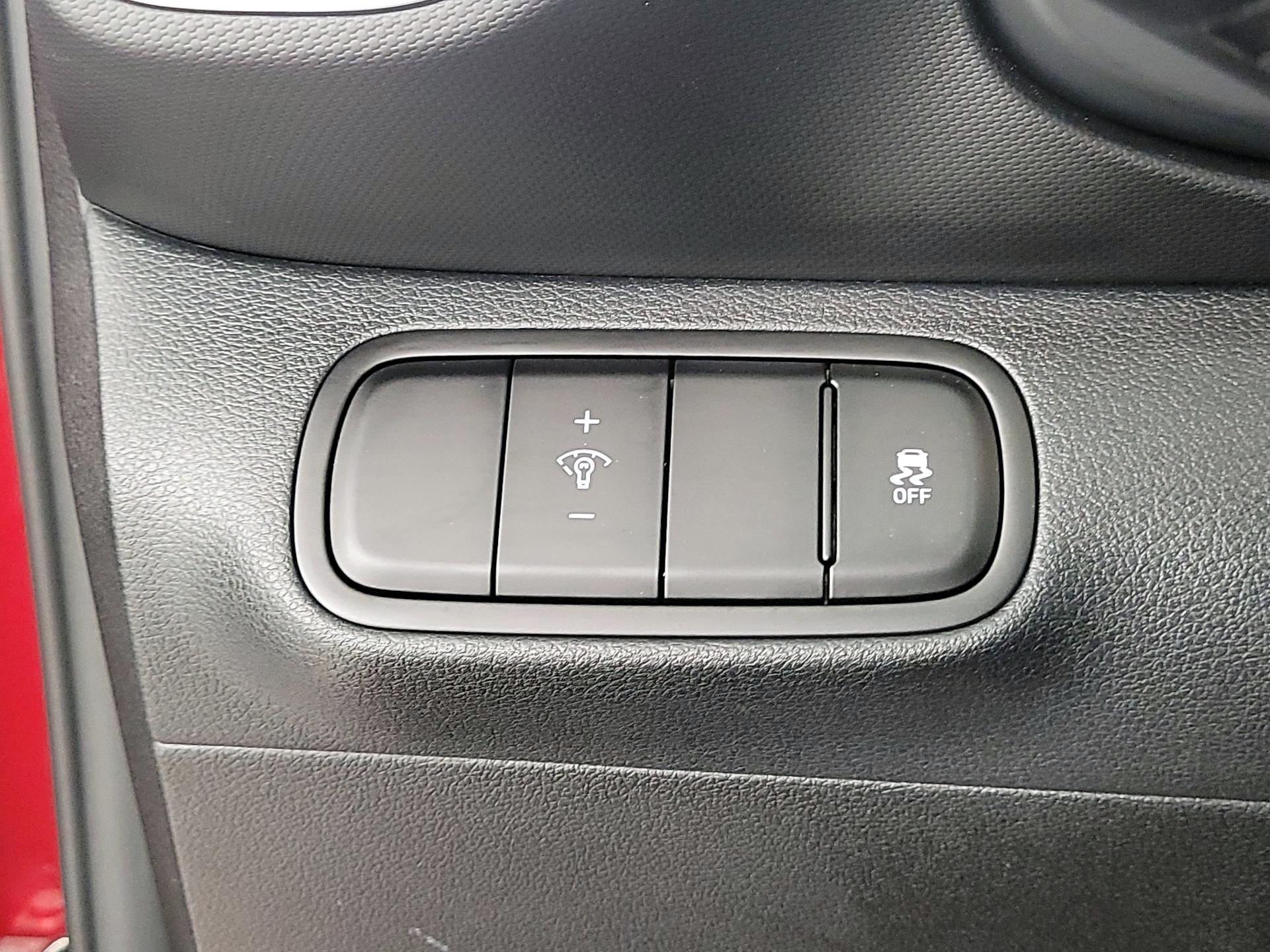 Thumbnail: 2025 Hyundai Venue - 13