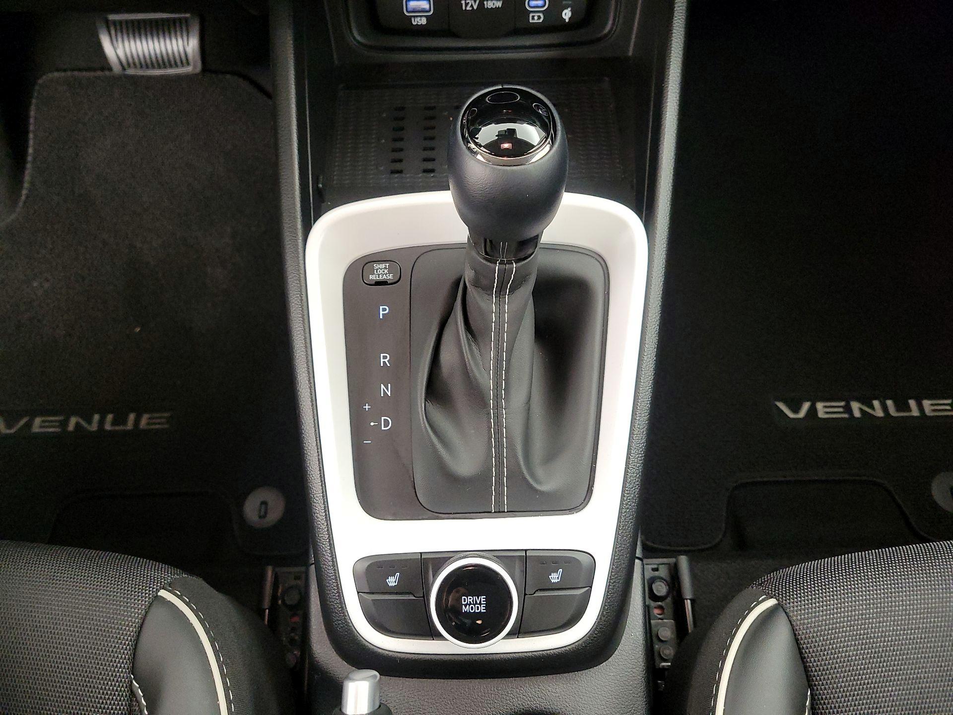 Thumbnail: 2025 Hyundai Venue - 18