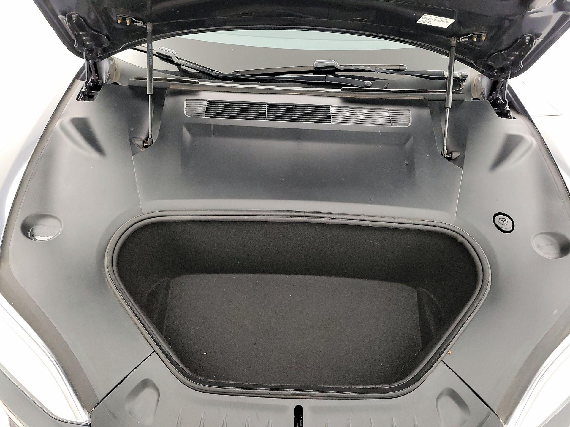 Thumbnail: 2022 Tesla Model S - 20