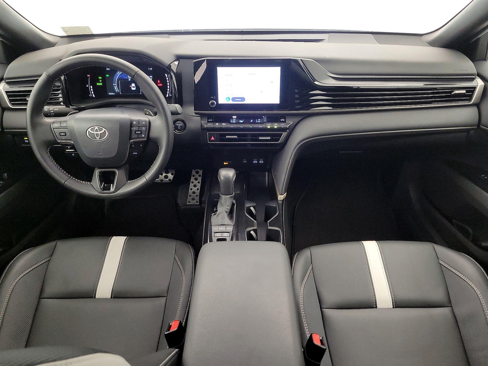 2026 Toyota Camry SE - Photo 10