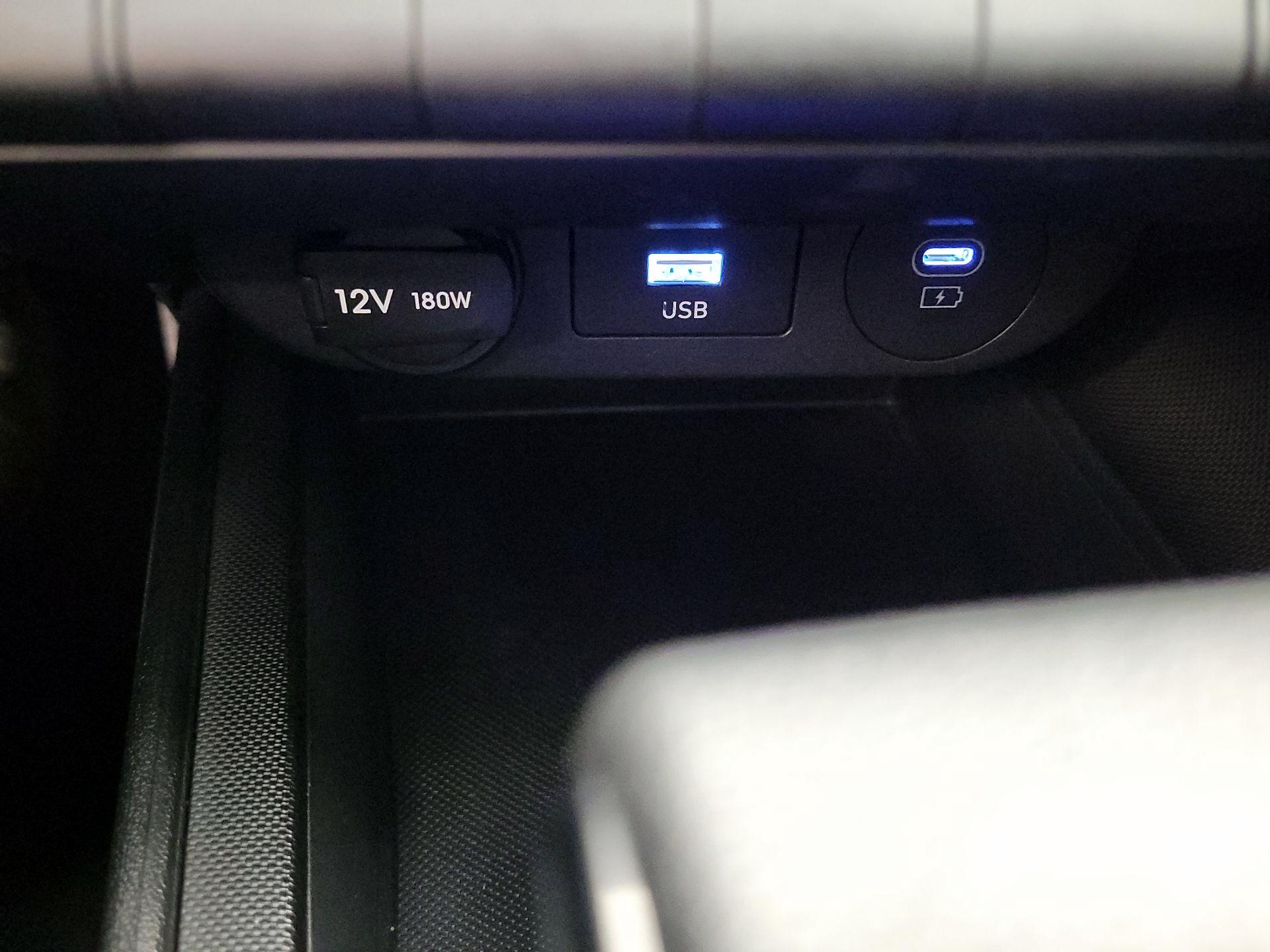 Thumbnail: 2024 Hyundai Elantra - 19