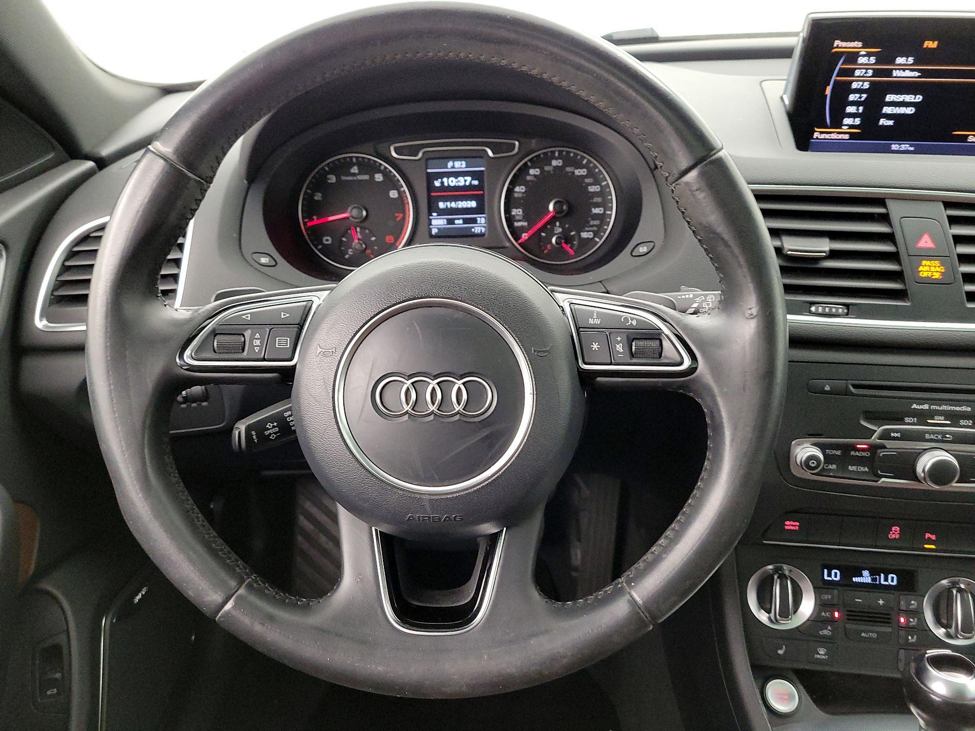 Thumbnail: 2015 Audi Q3 - 10