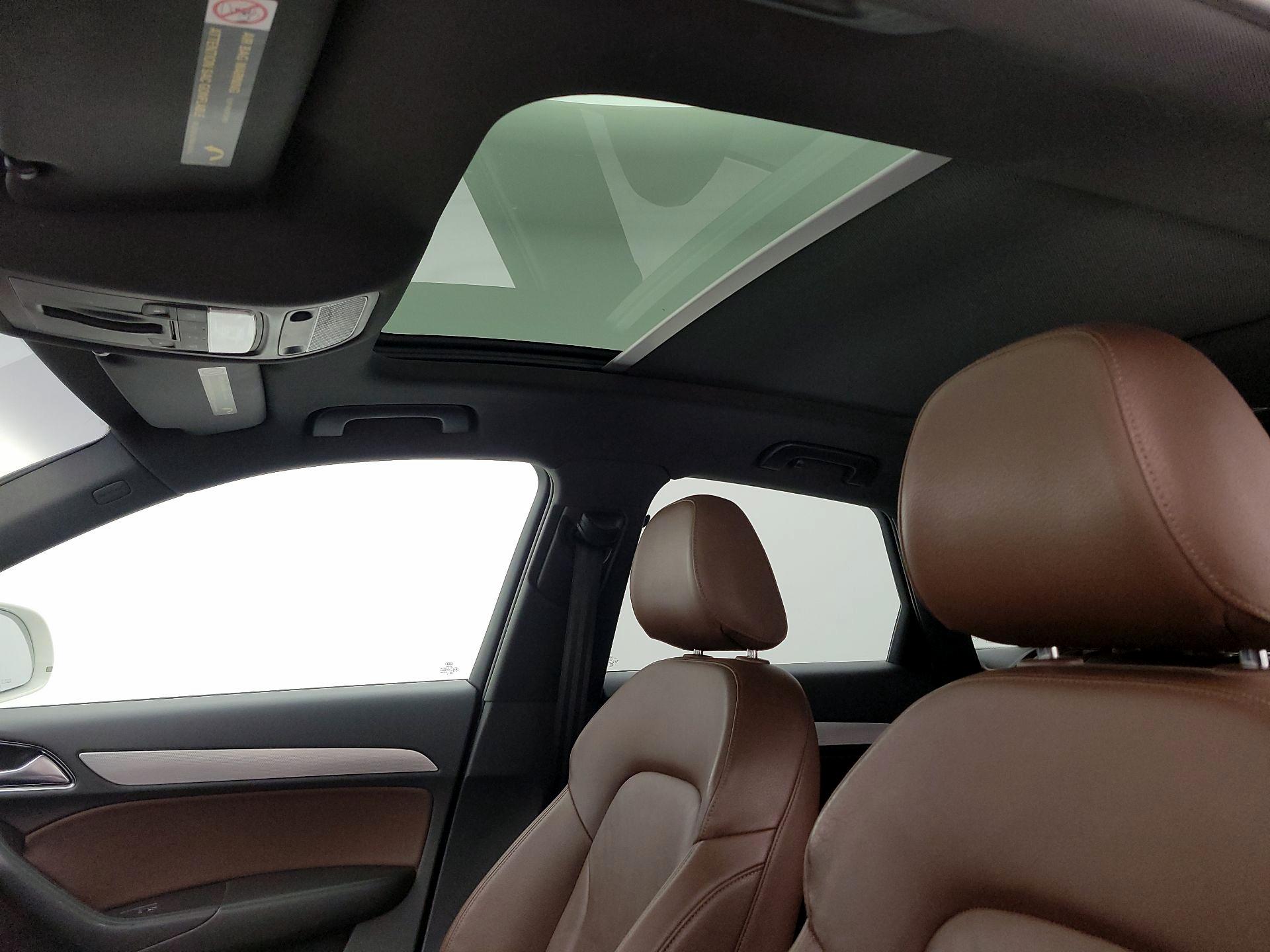 Thumbnail: 2015 Audi Q3 - 19