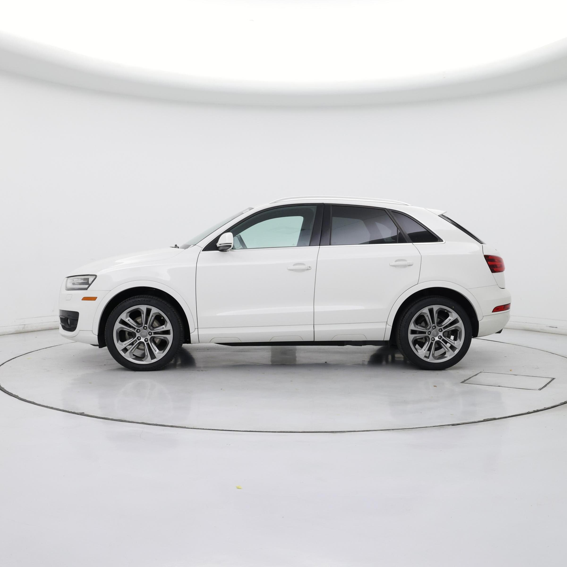 Thumbnail: 2015 Audi Q3 - 3