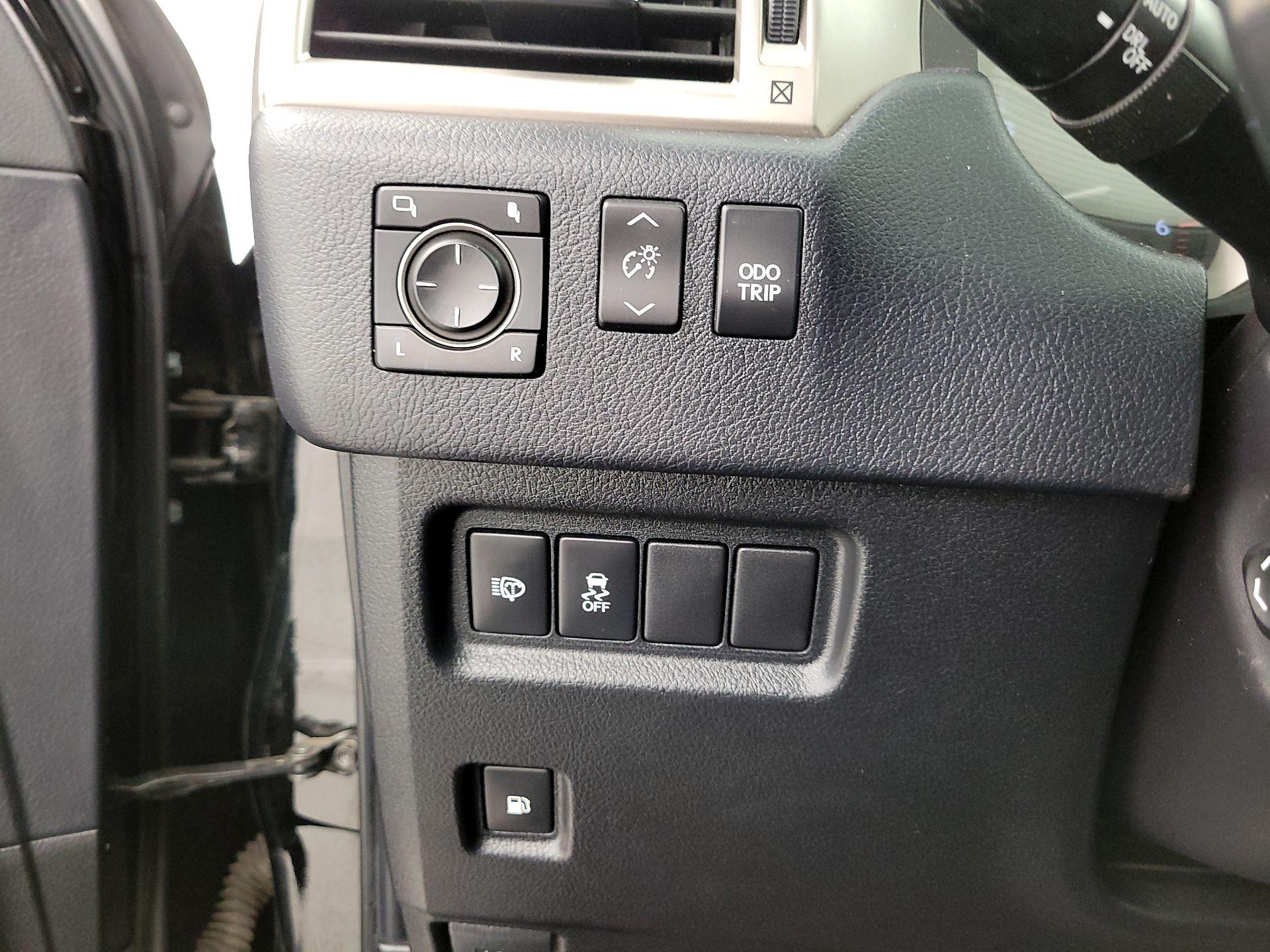 Thumbnail: 2018 Lexus GX - 13