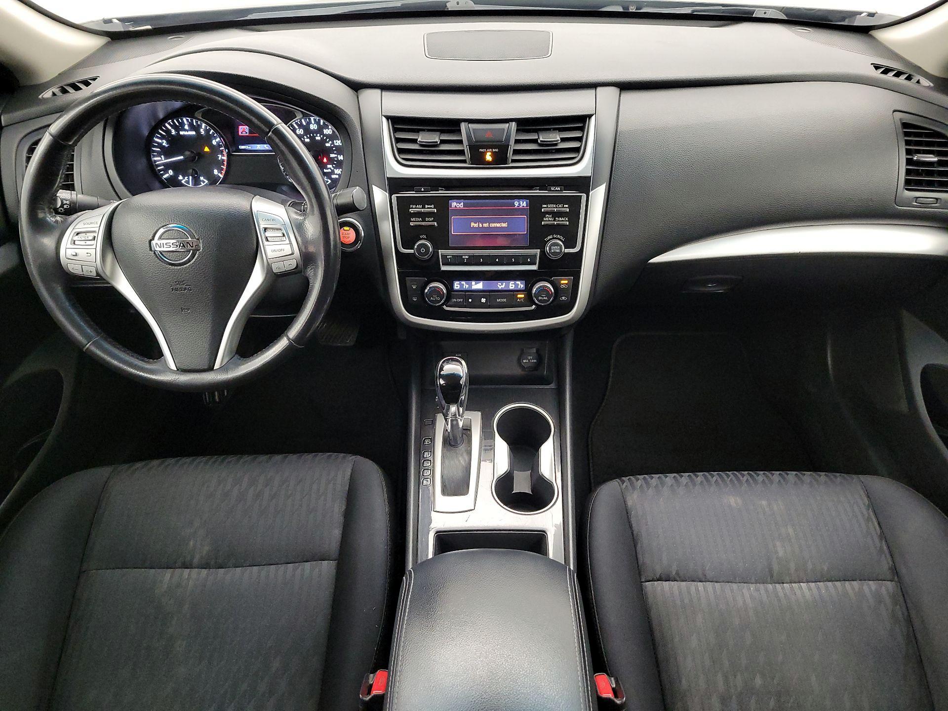 Thumbnail: 2018 Nissan Altima - 9