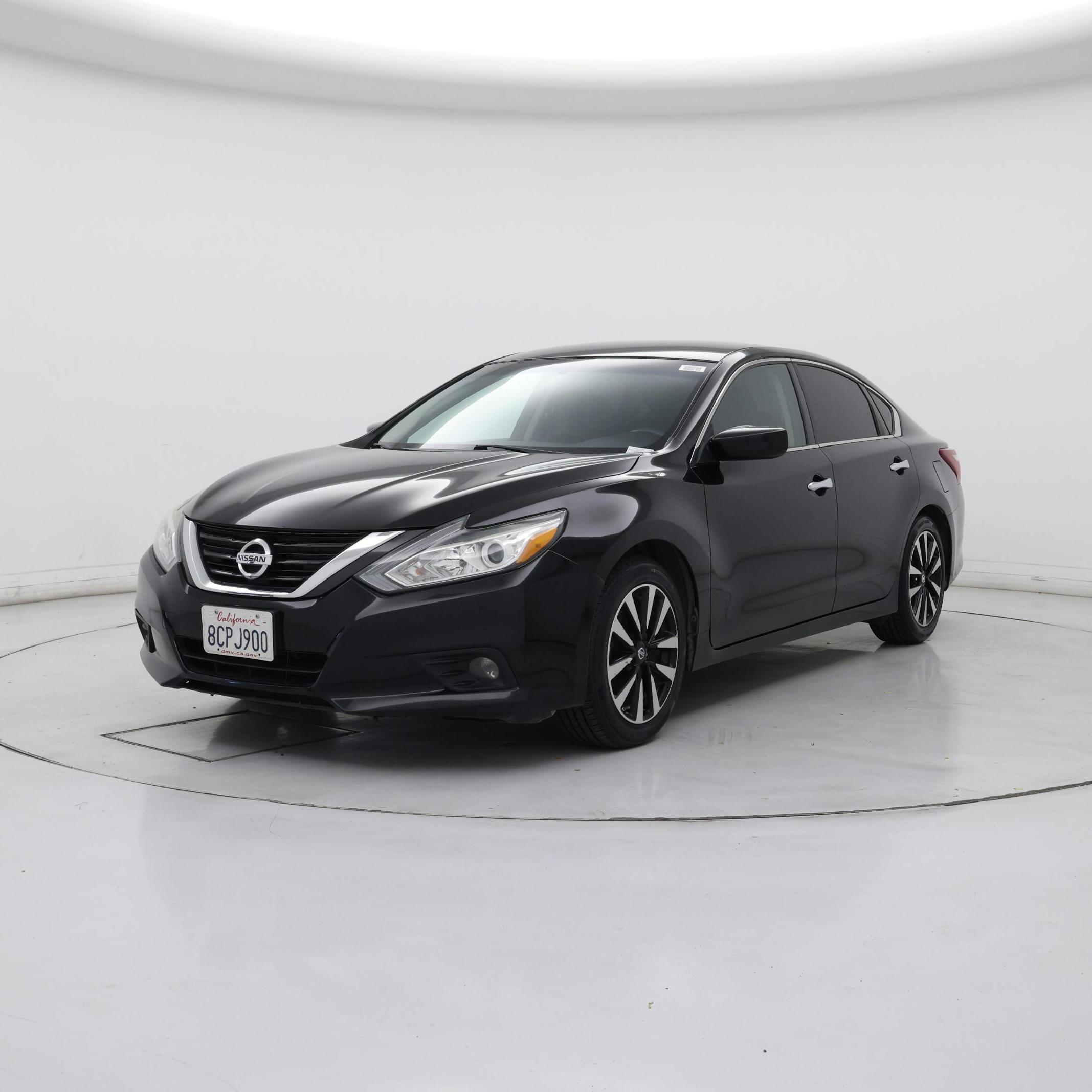 Thumbnail: 2018 Nissan Altima - 4
