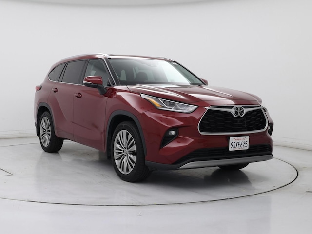 Red 2022 Toyota Highlander Platinum AWD SUV / Crossover All-Wheel Drive Automatic