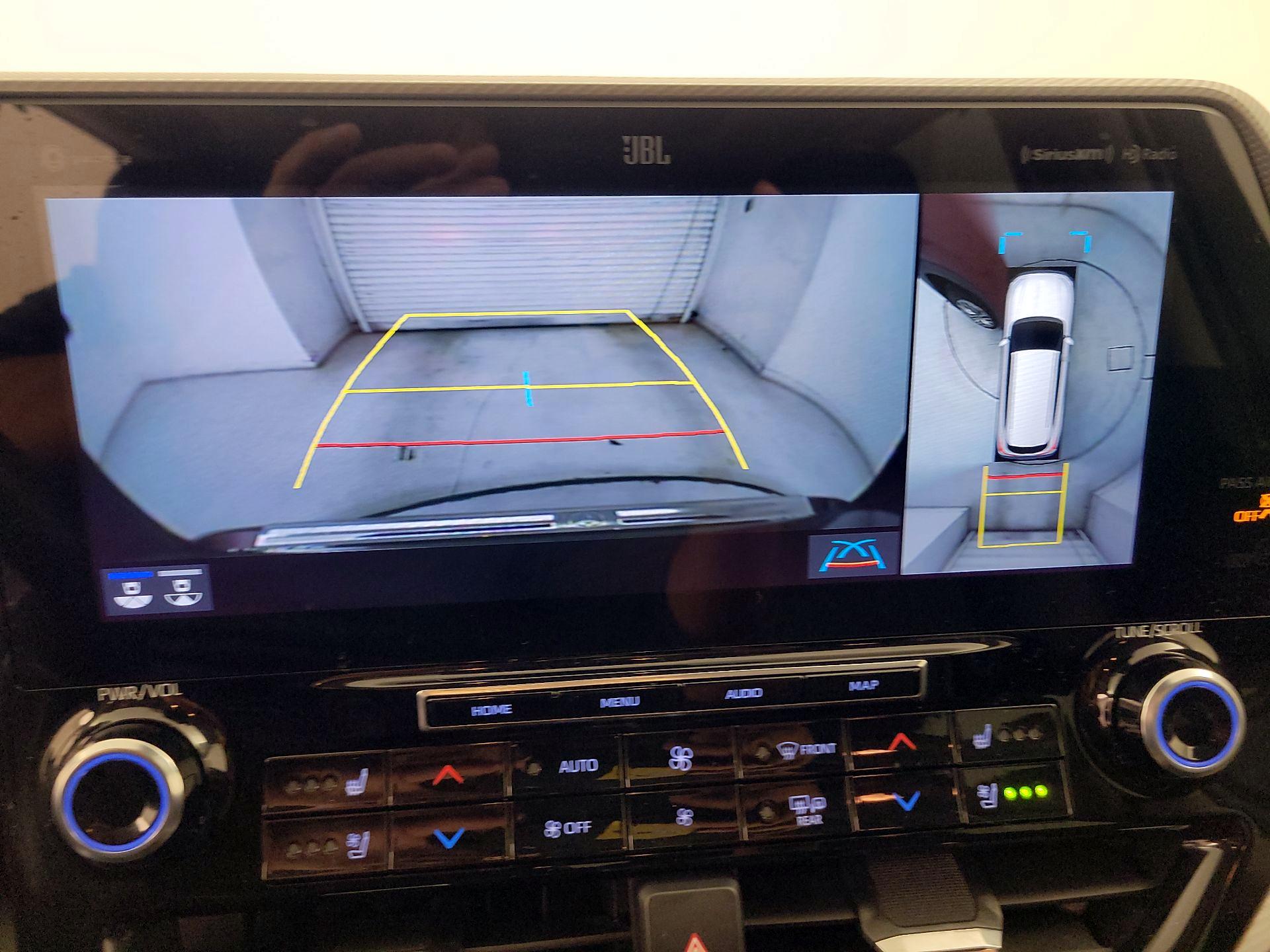 Thumbnail: 2022 Toyota Highlander - 15