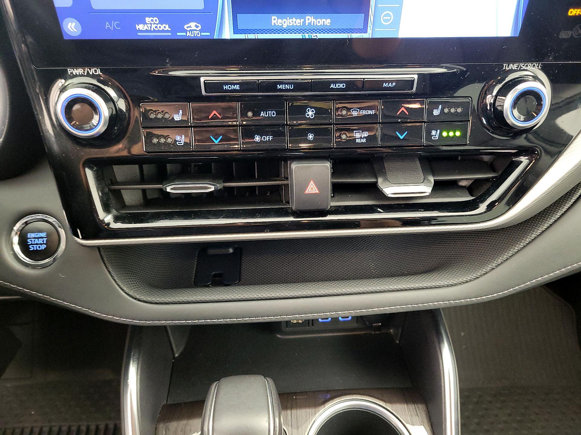 Thumbnail: 2022 Toyota Highlander - 17