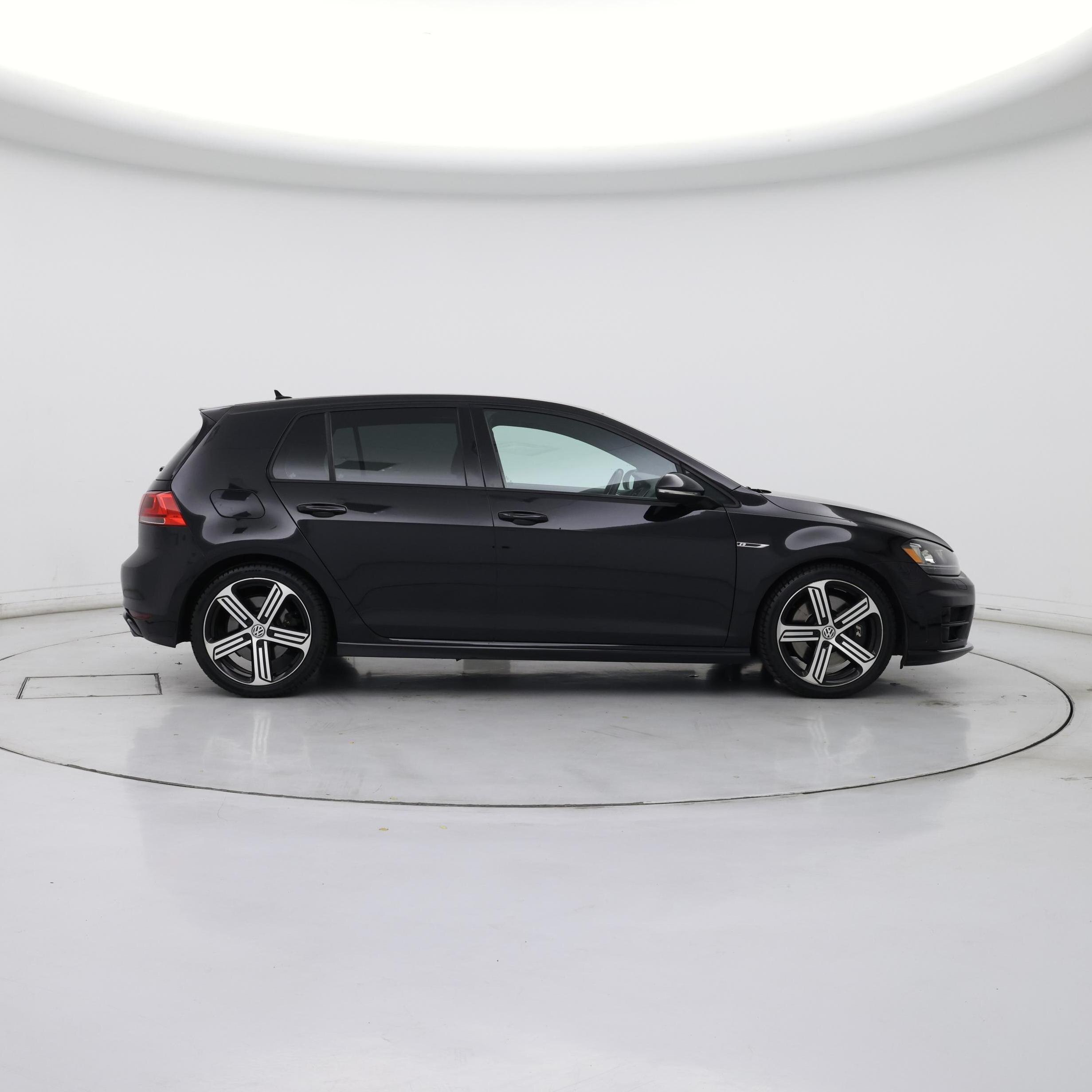 Thumbnail: 2016 Volkswagen Golf - 7