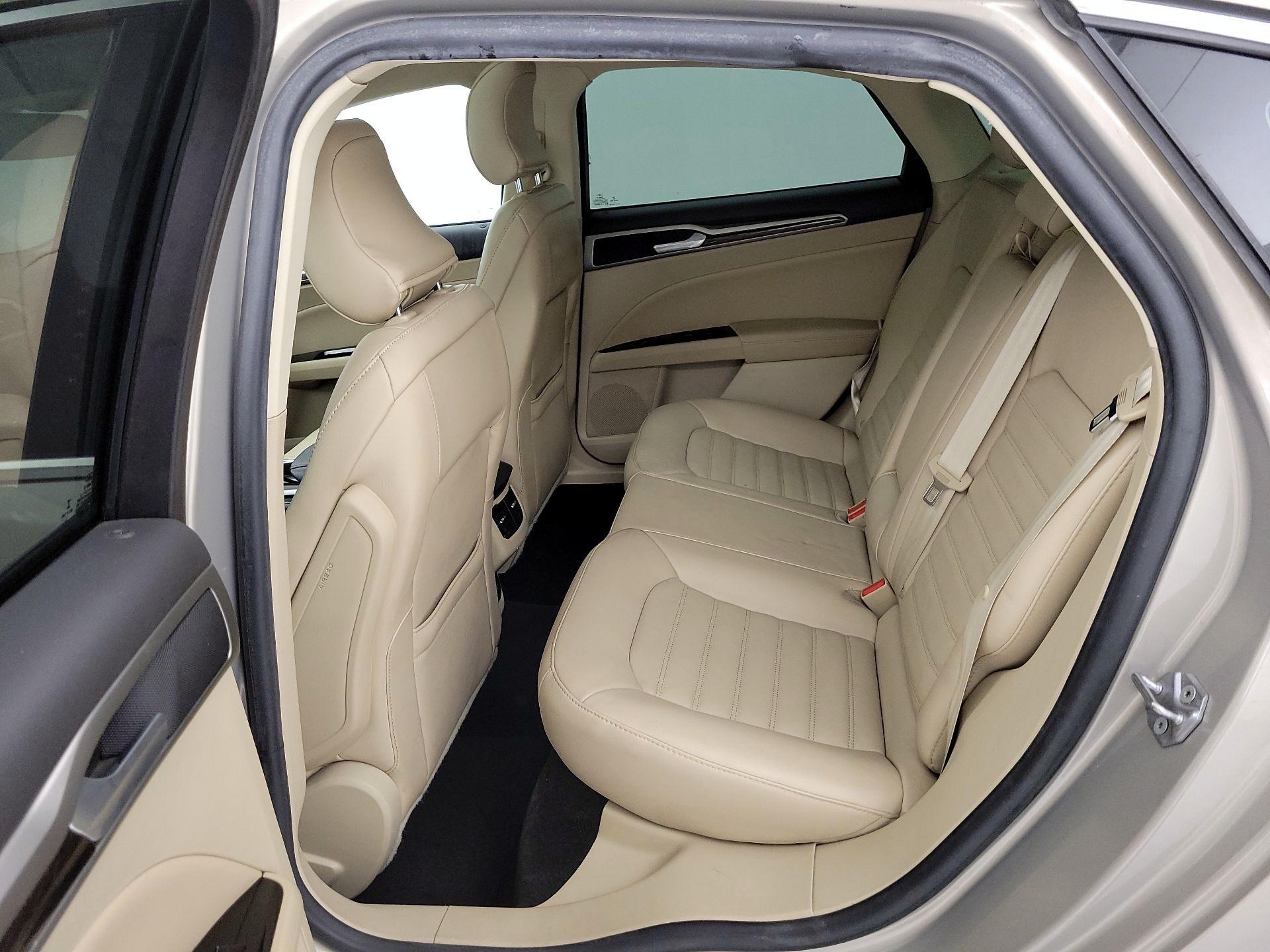 Thumbnail: 2015 Ford Fusion - 20